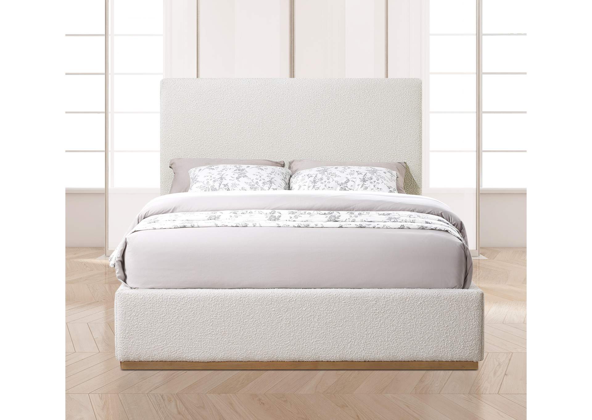 Monaco Cream Boucle Fabric King Bed,Meridian Furniture