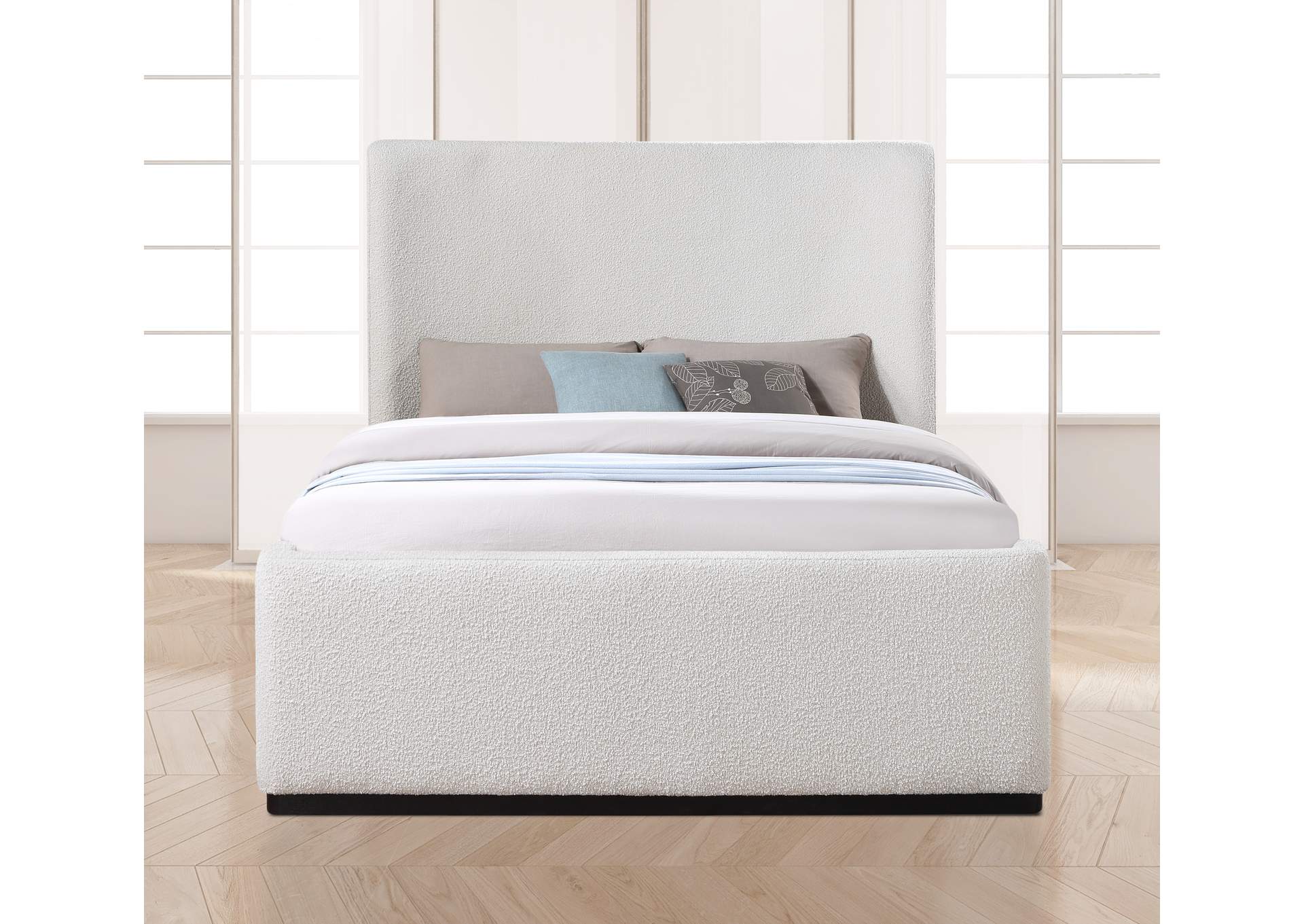 Oliver Cream Boucle Fabric King Bed (3 Boxes),Meridian Furniture