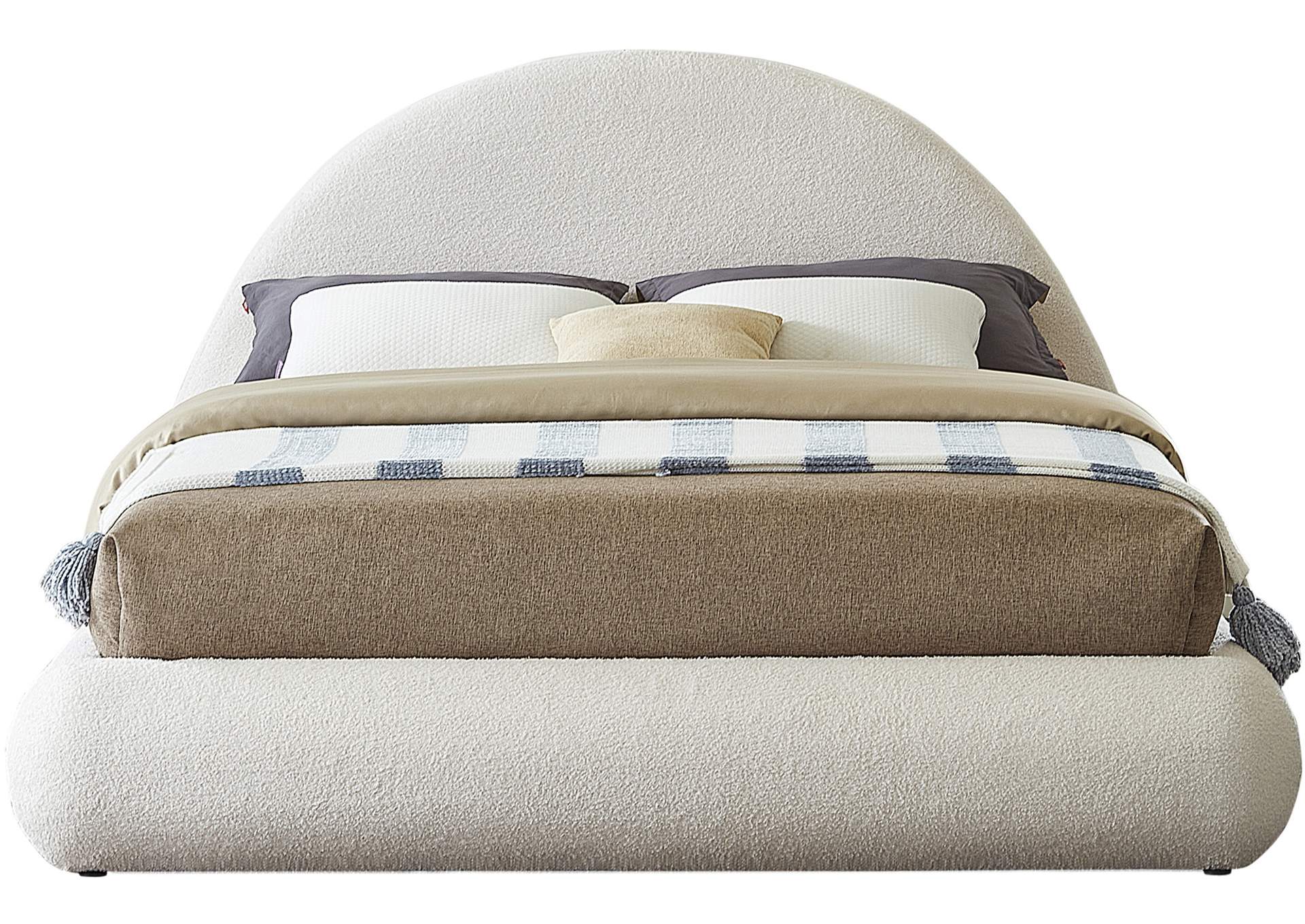 Rudy Cream Teddy Fabric Full Bed,Meridian Furniture