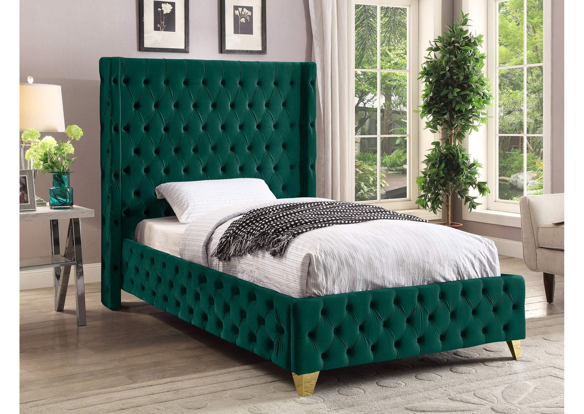 Savan Green Velvet Twin Bed,Meridian Furniture