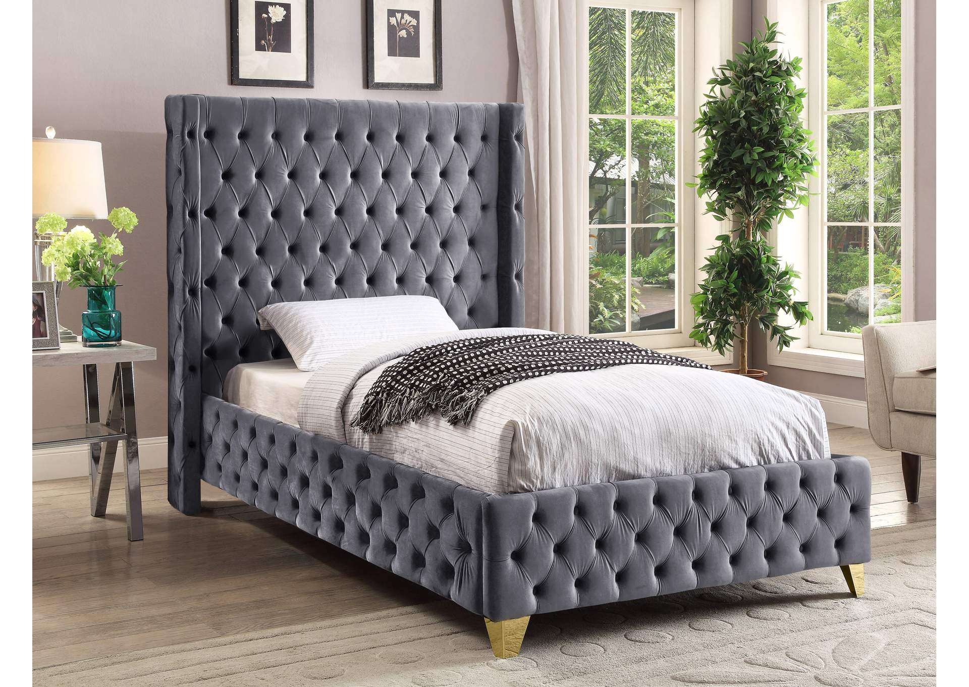 Savan Grey Velvet Twin Bed,Meridian Furniture