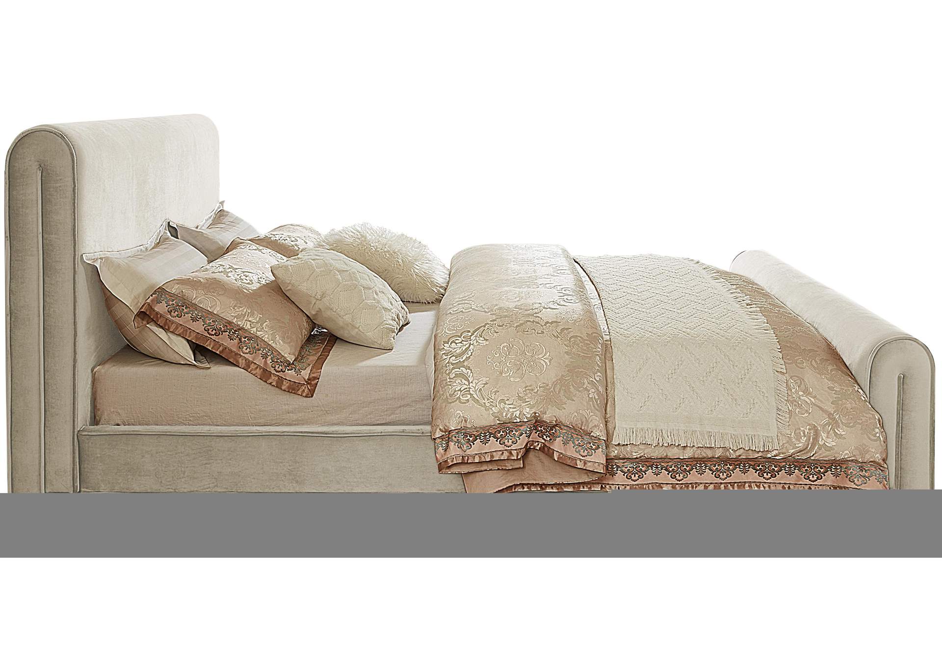 Sloan Cream Velvet Full Bed (3 Boxes),Meridian Furniture
