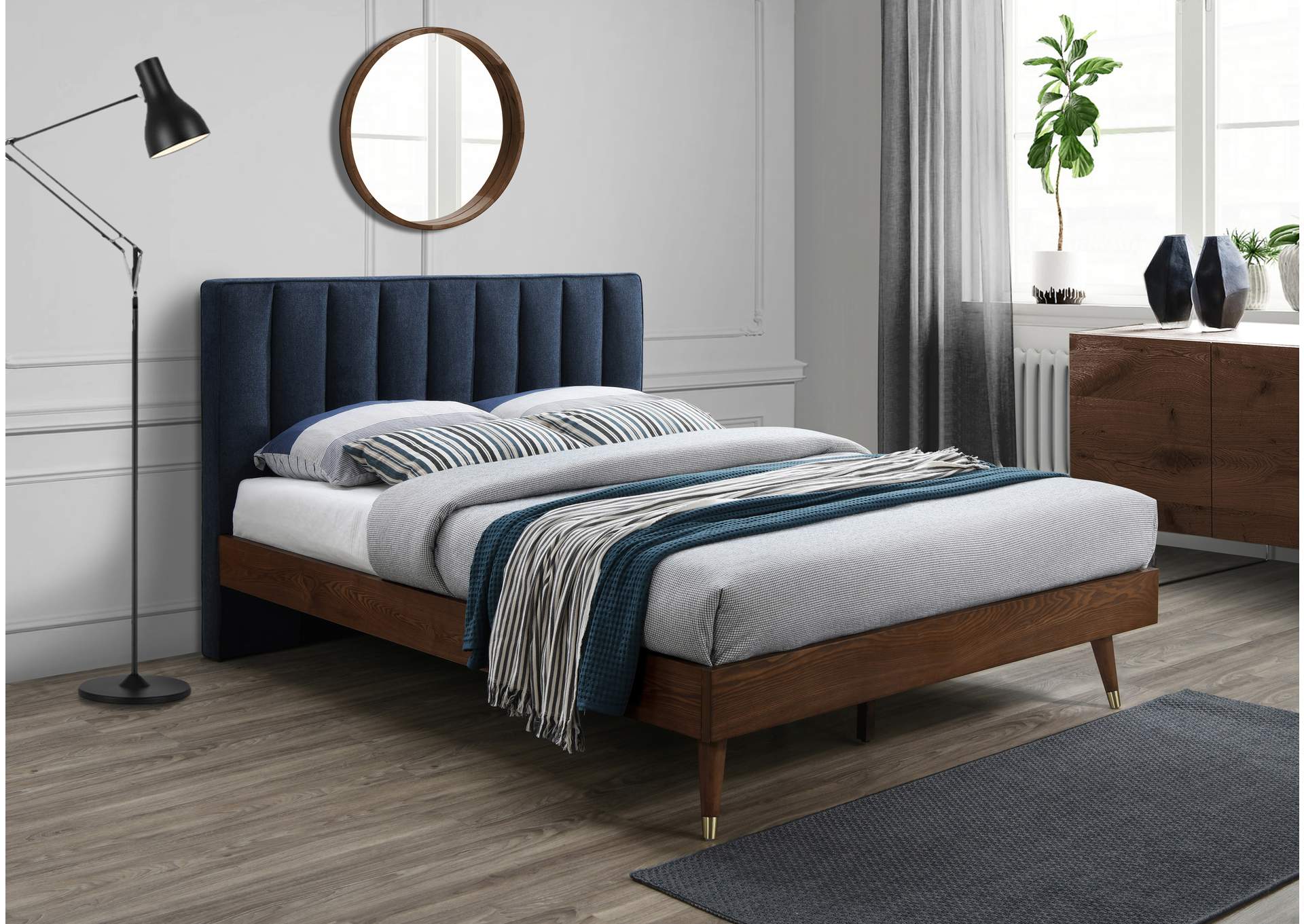 Vance Navy Linen Textured Fabric King Bed (3 Boxes),Meridian Furniture