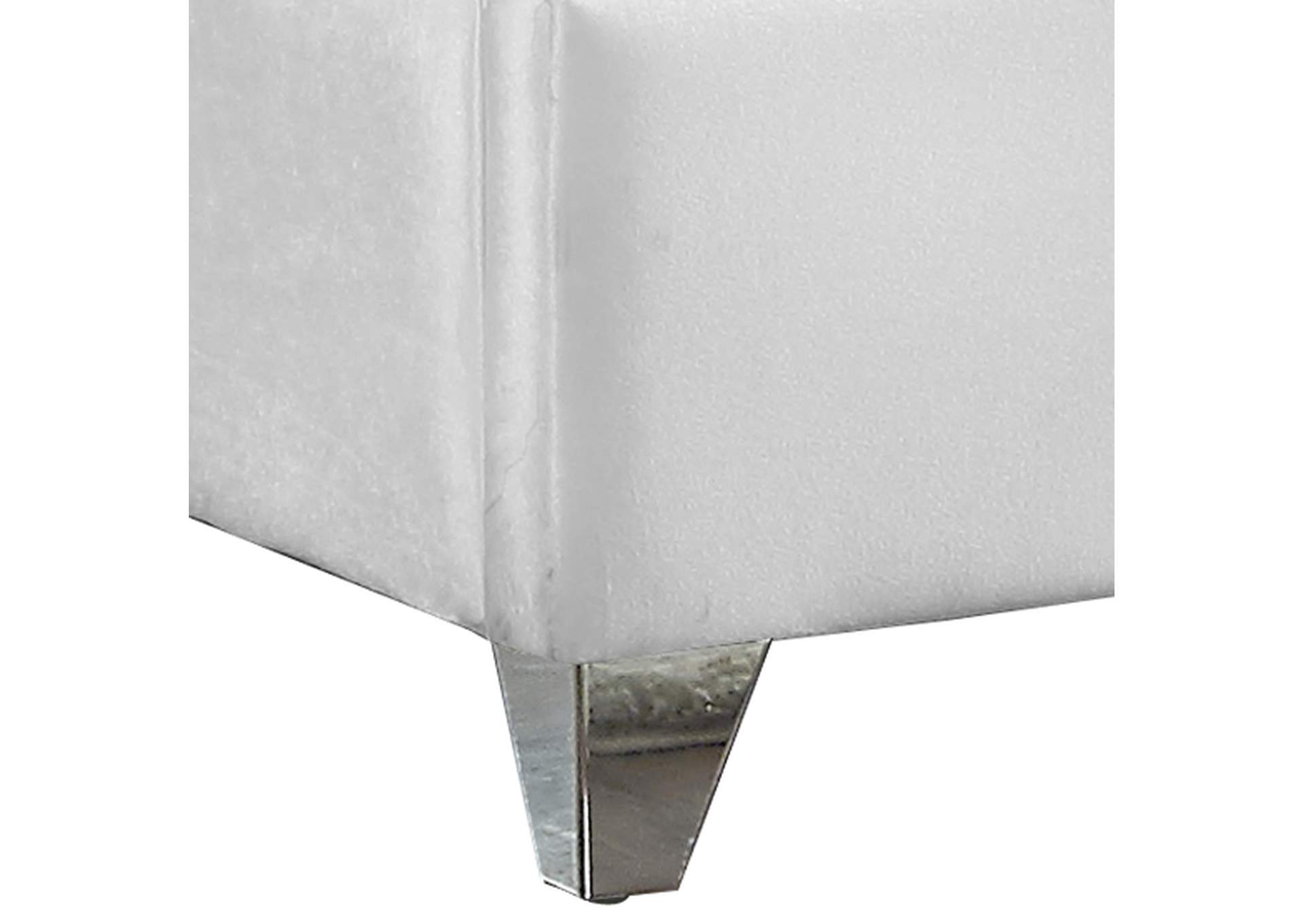 Zuma White Velvet Queen Bed,Meridian Furniture