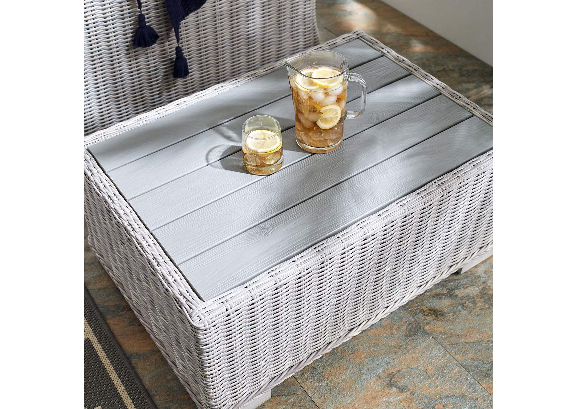 Light Gray Conway 32" Outdoor Patio Wicker Rattan Coffee Table,Modway