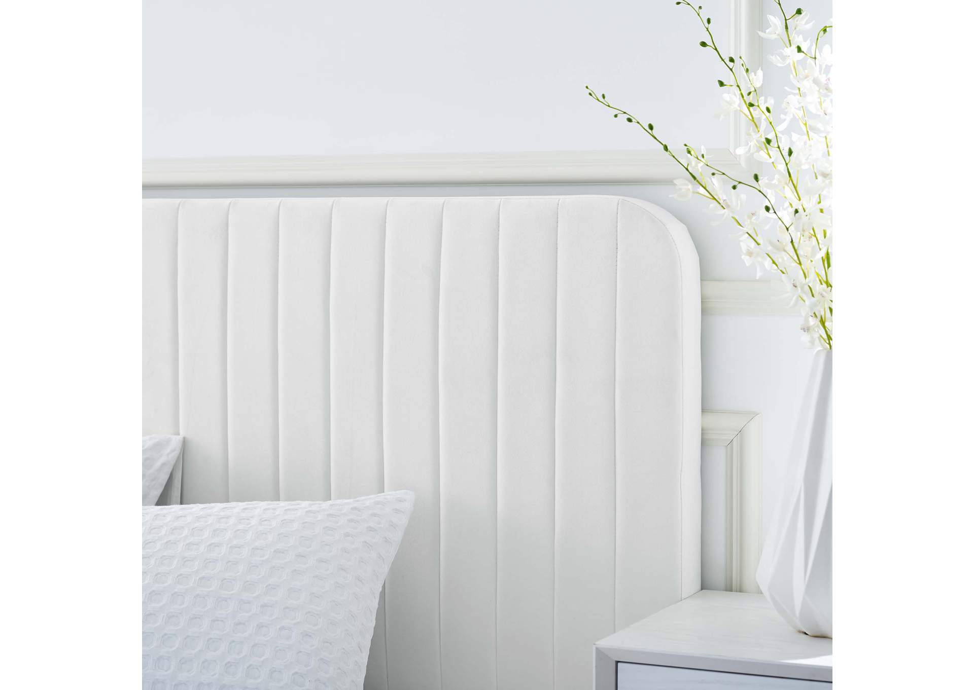 Celine Channel Tufted Performance Velvet King Platform Bed,Modway