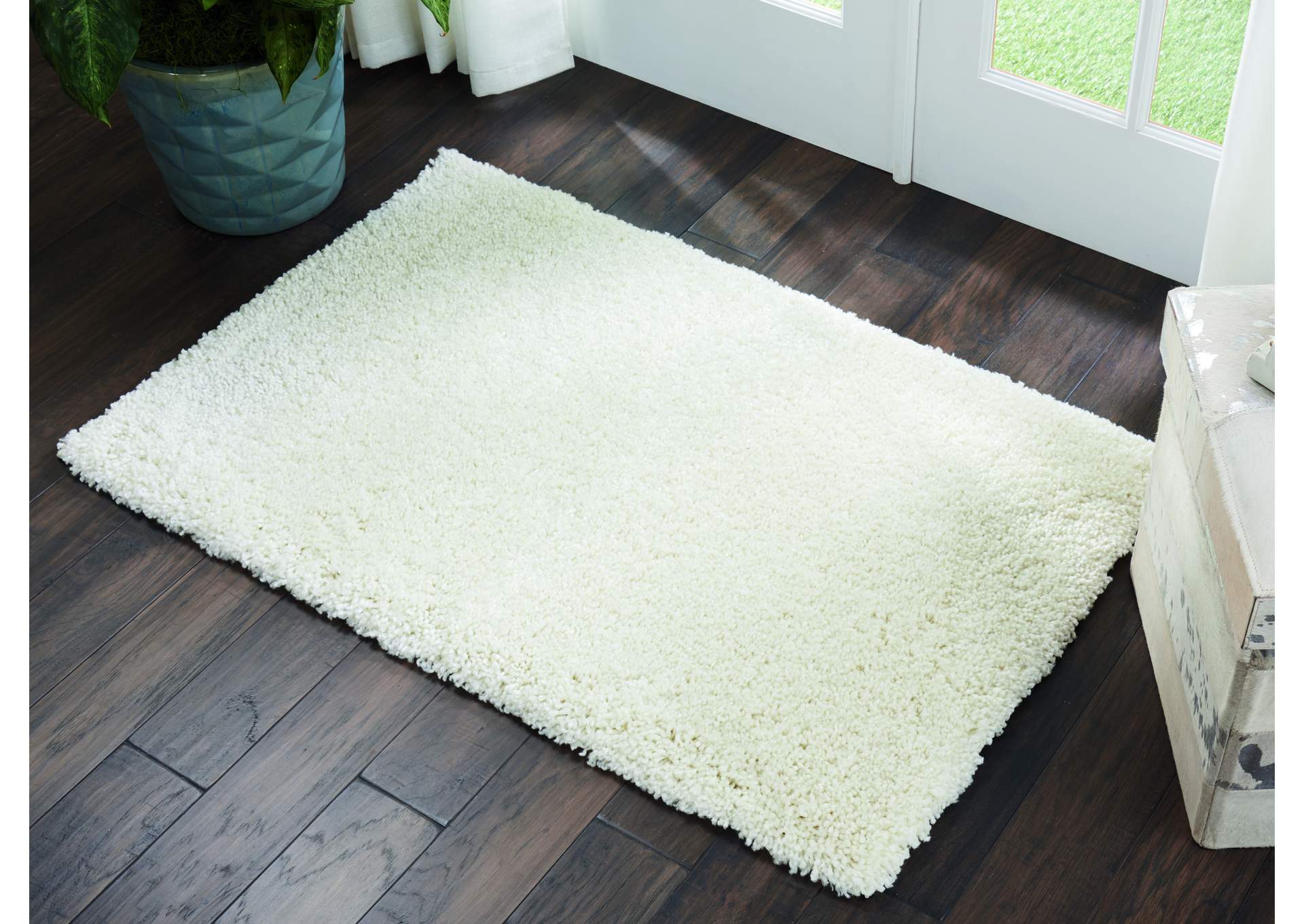 Nourison Malibu Shag MSG01 White 3'x4' Area Rug,Nourison