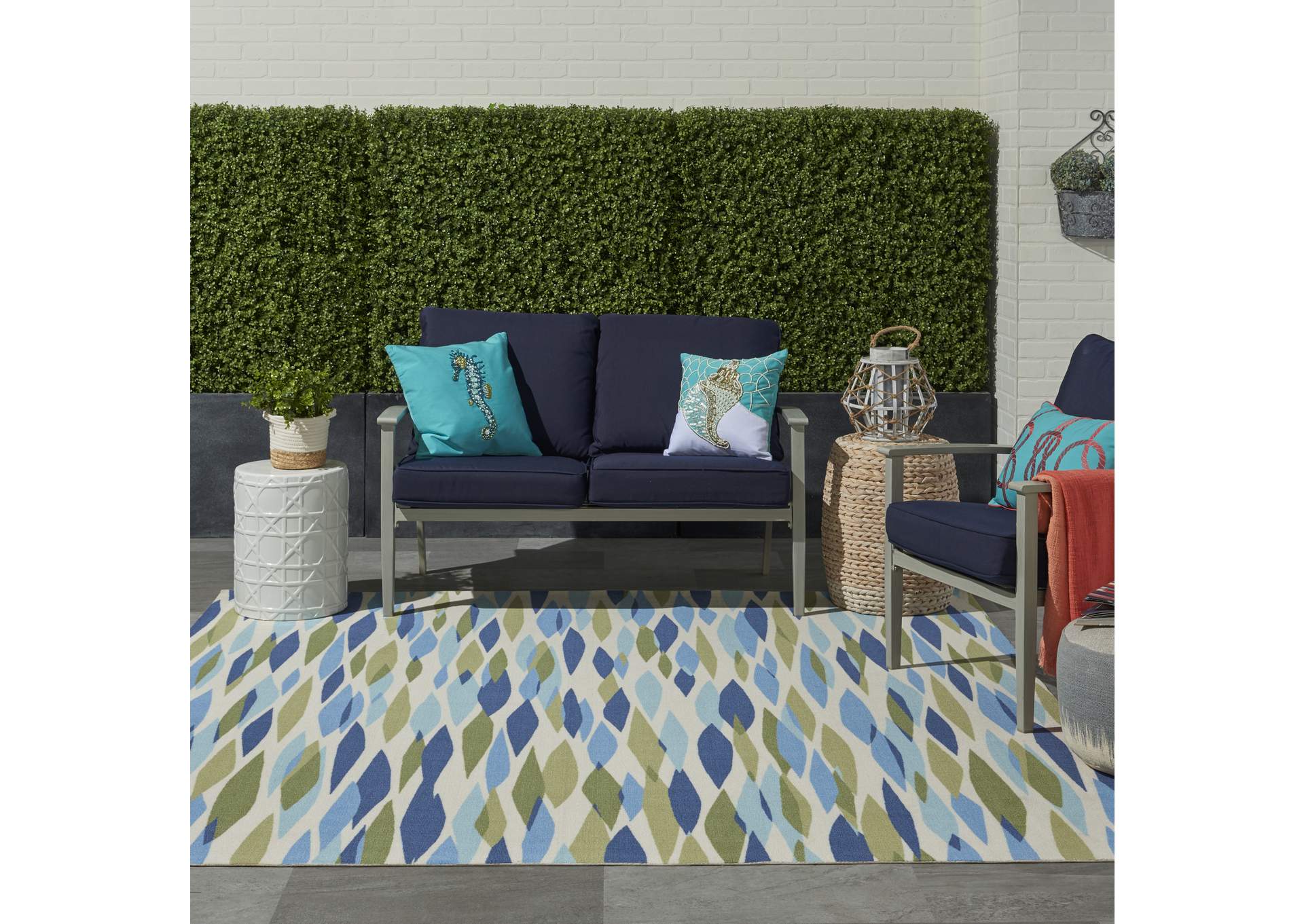 Waverly Sun N Shade SND01 Green 9' Square Rug,Nourison
