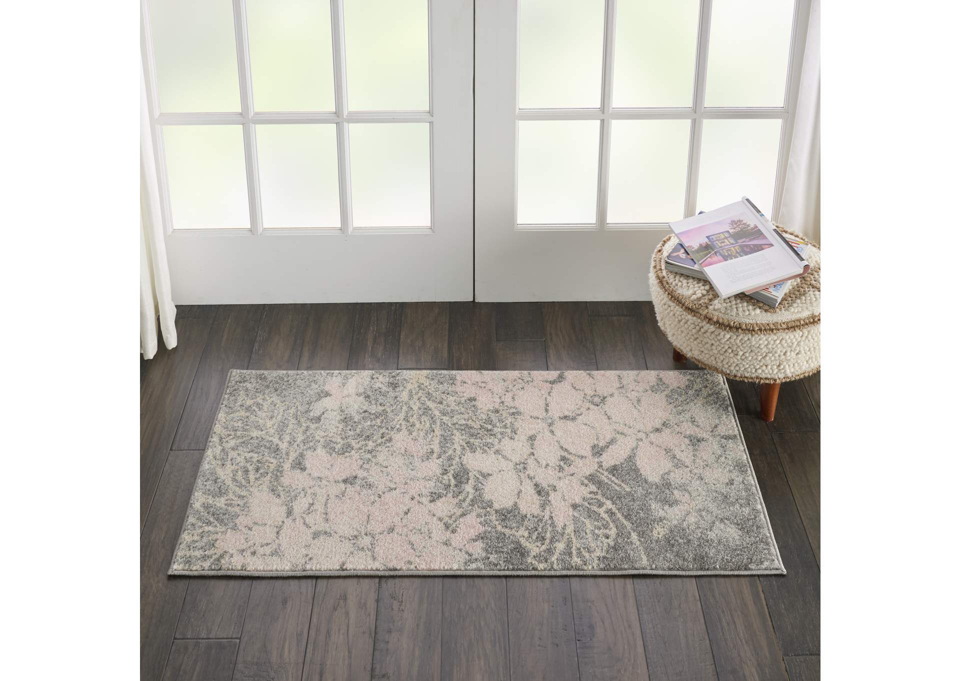 Nourison Tranquil 2'x4' Pink and Grey Ombre Floral Small Rug,Nourison