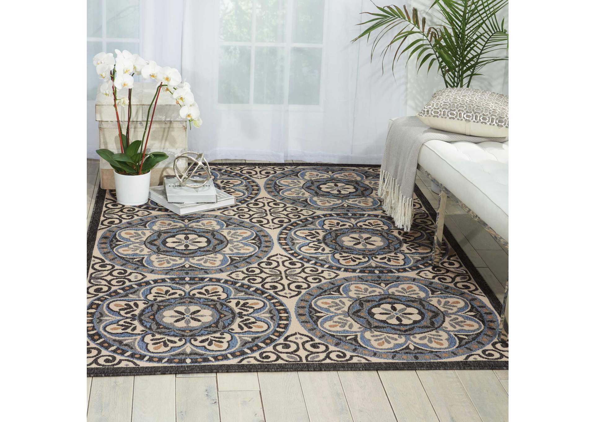 Nourison Caribbean CRB15 White and Black 5'x8' Area Rug,Nourison