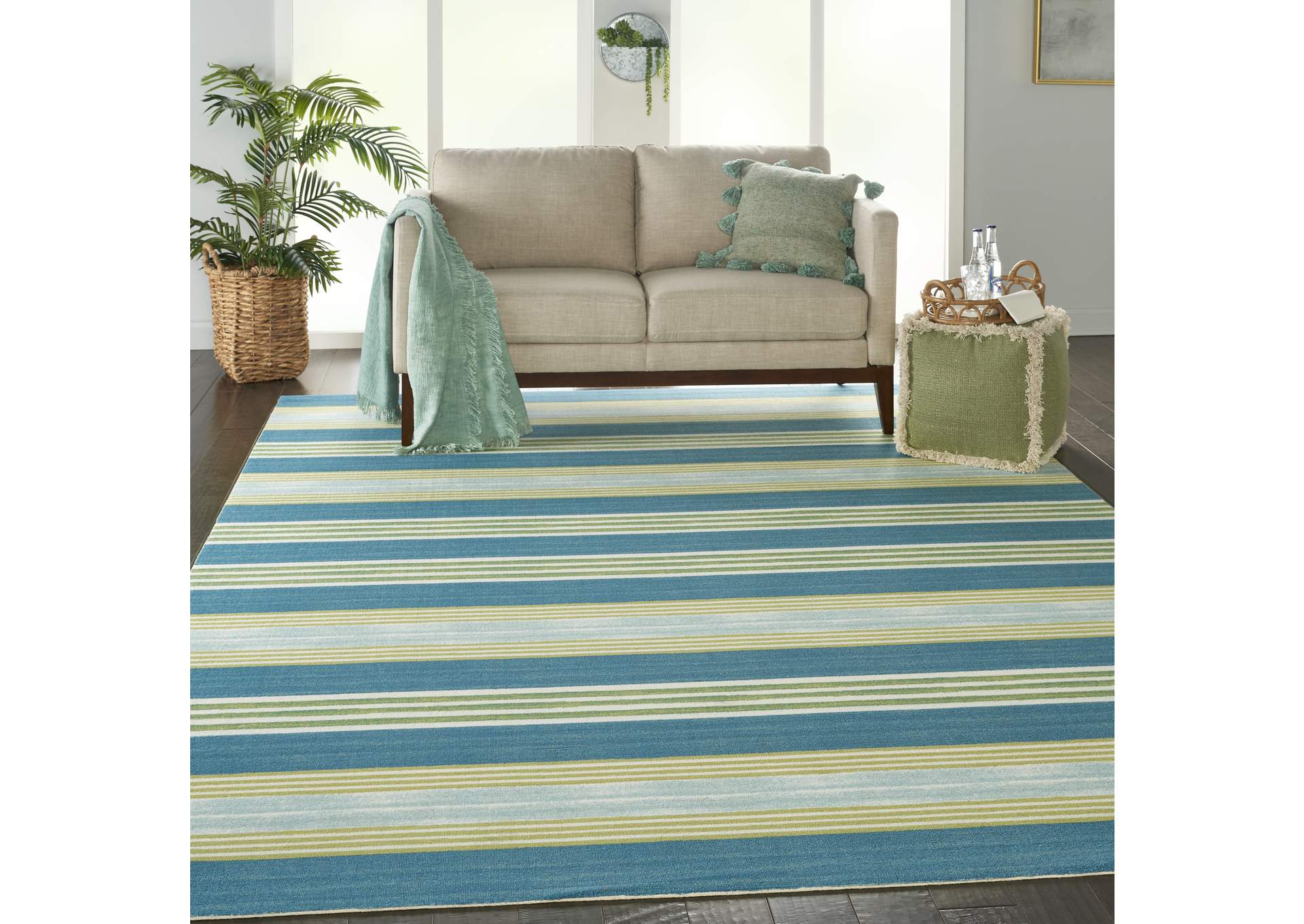 Waverly Sun N Shade SND71 Blue and Green 10'x13' Oversized Indoor-outdoor Rug,Nourison