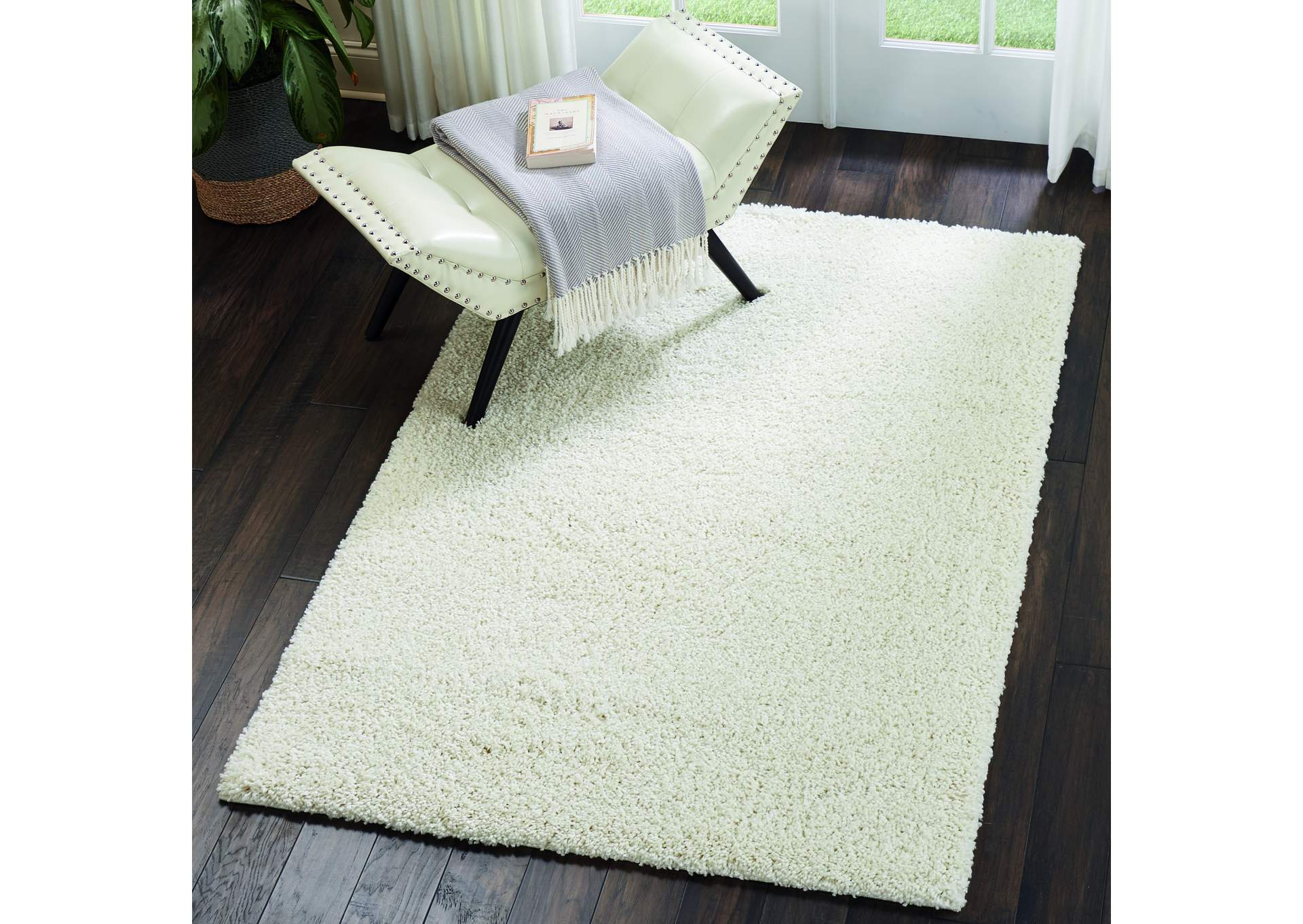 Nourison Malibu Shag MSG01 White 4'x6' Area Rug,Nourison