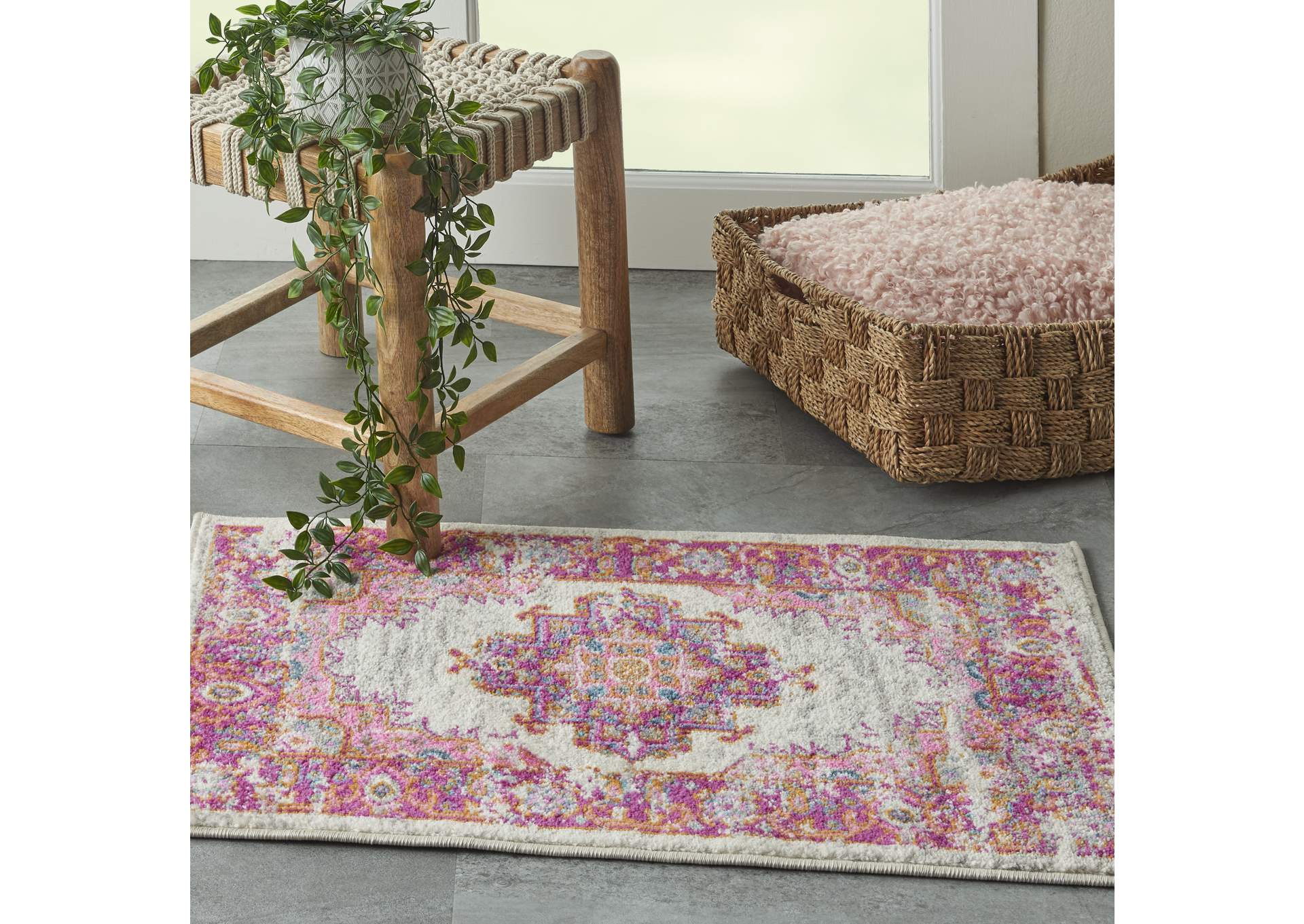 Nourison Passion 2' X 3' Pink and White Vintage Area Rug,Nourison