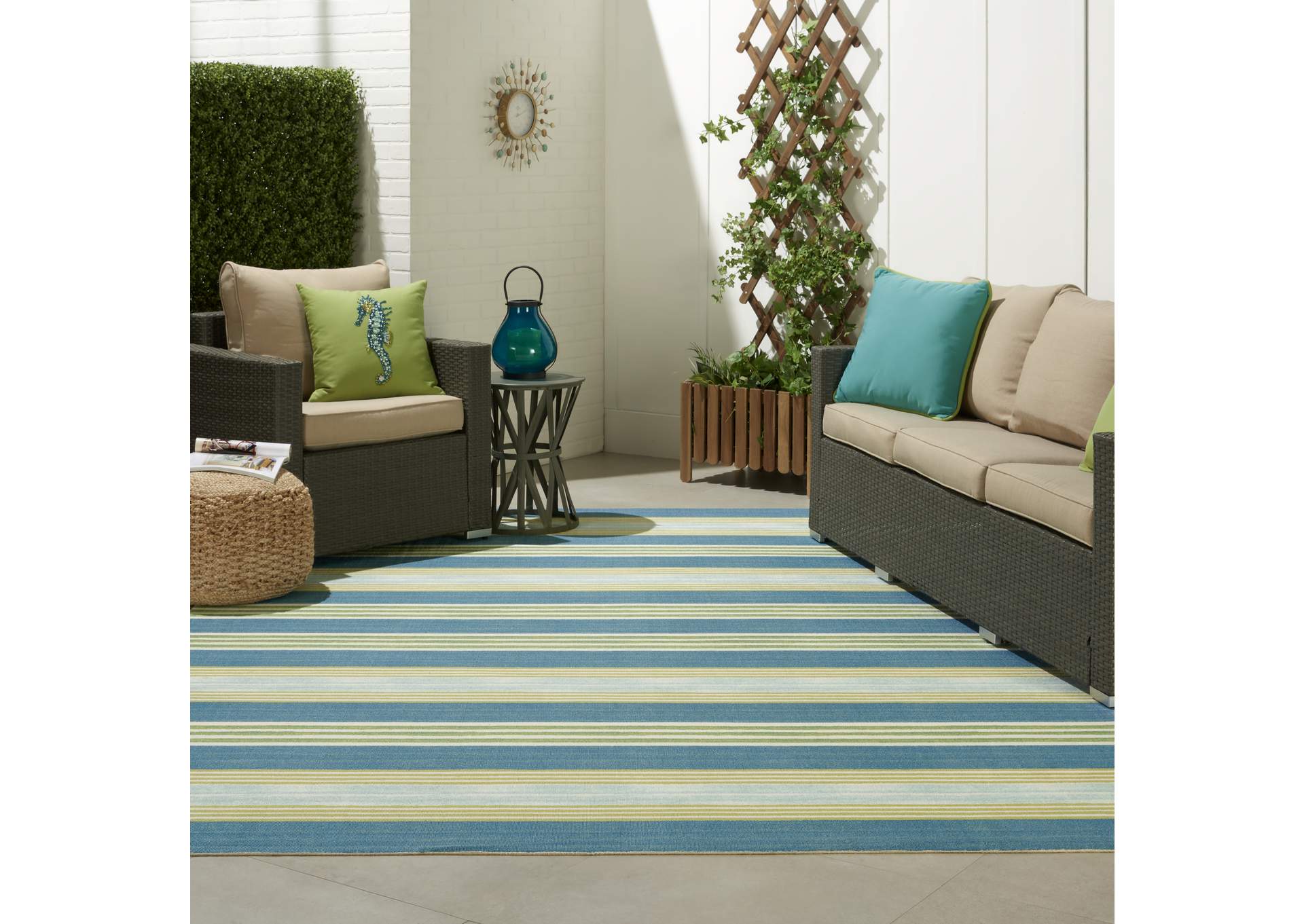 Waverly Sun N Shade SND71 Blue and Green 8'x11' Oversized Indoor-outdoor Rug,Nourison