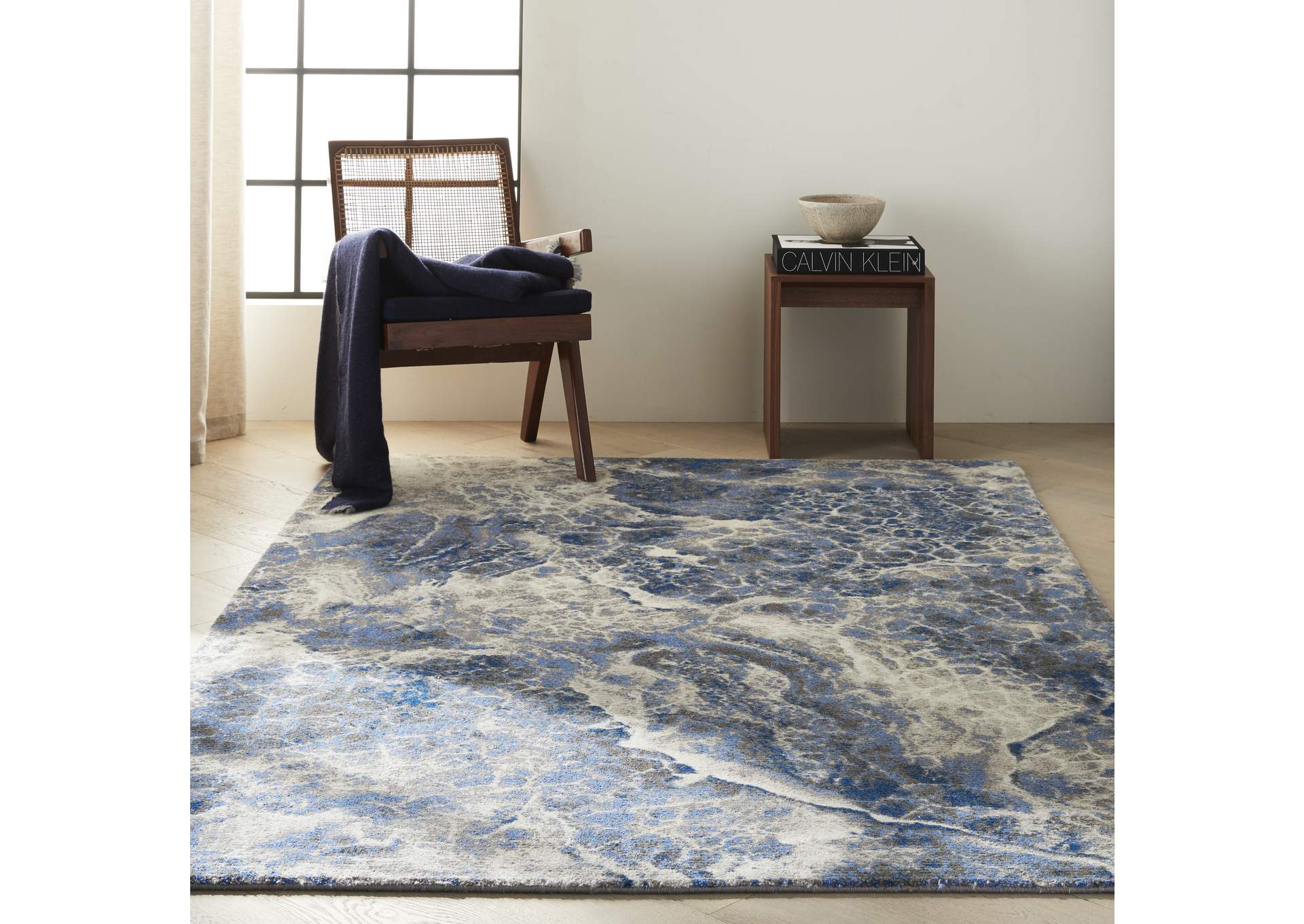 Calvin Klein Gradient 6' x 8' Blue and Grey Artistic Area Rug Roses  Flooring and Furniture