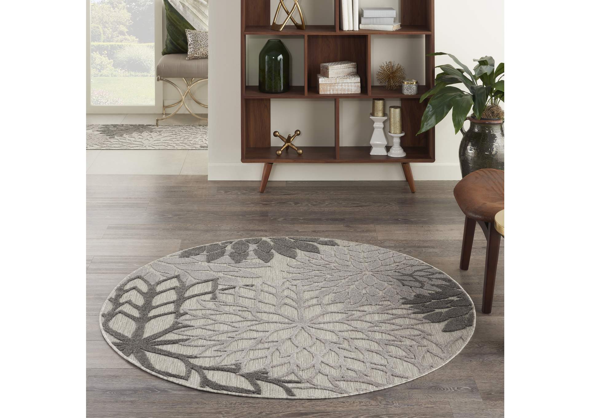 Nourison Aloha 5' Round Silver Grey Area Rug,Nourison
