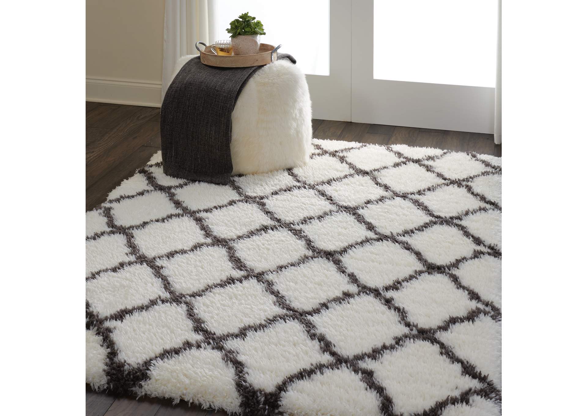 Nourison Luxe Shag LXS02 White 4'x6' Moroccan Area Rug,Nourison