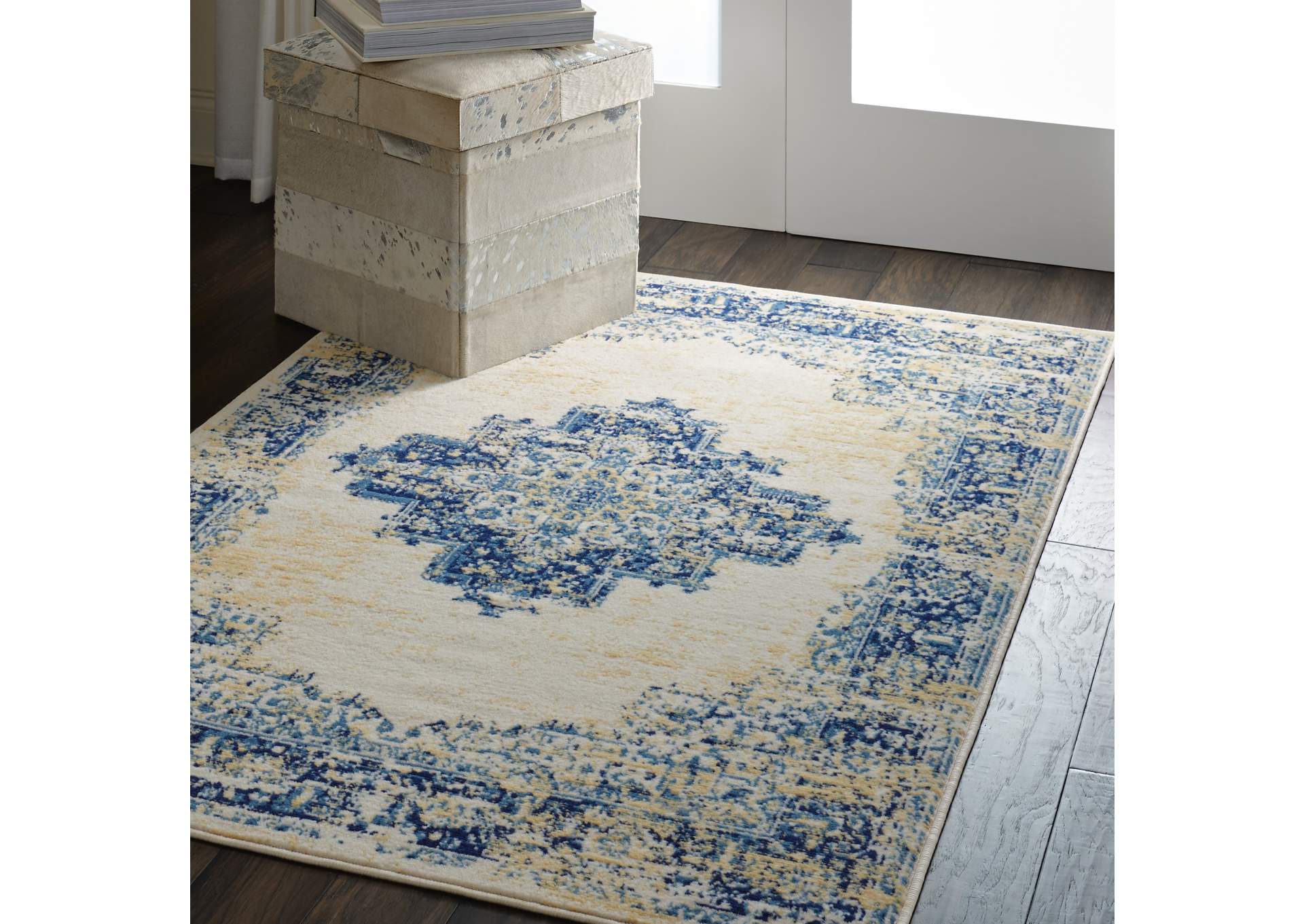 Nourison Grafix GRF14 White and Blue 4'x6' Area Rug,Nourison