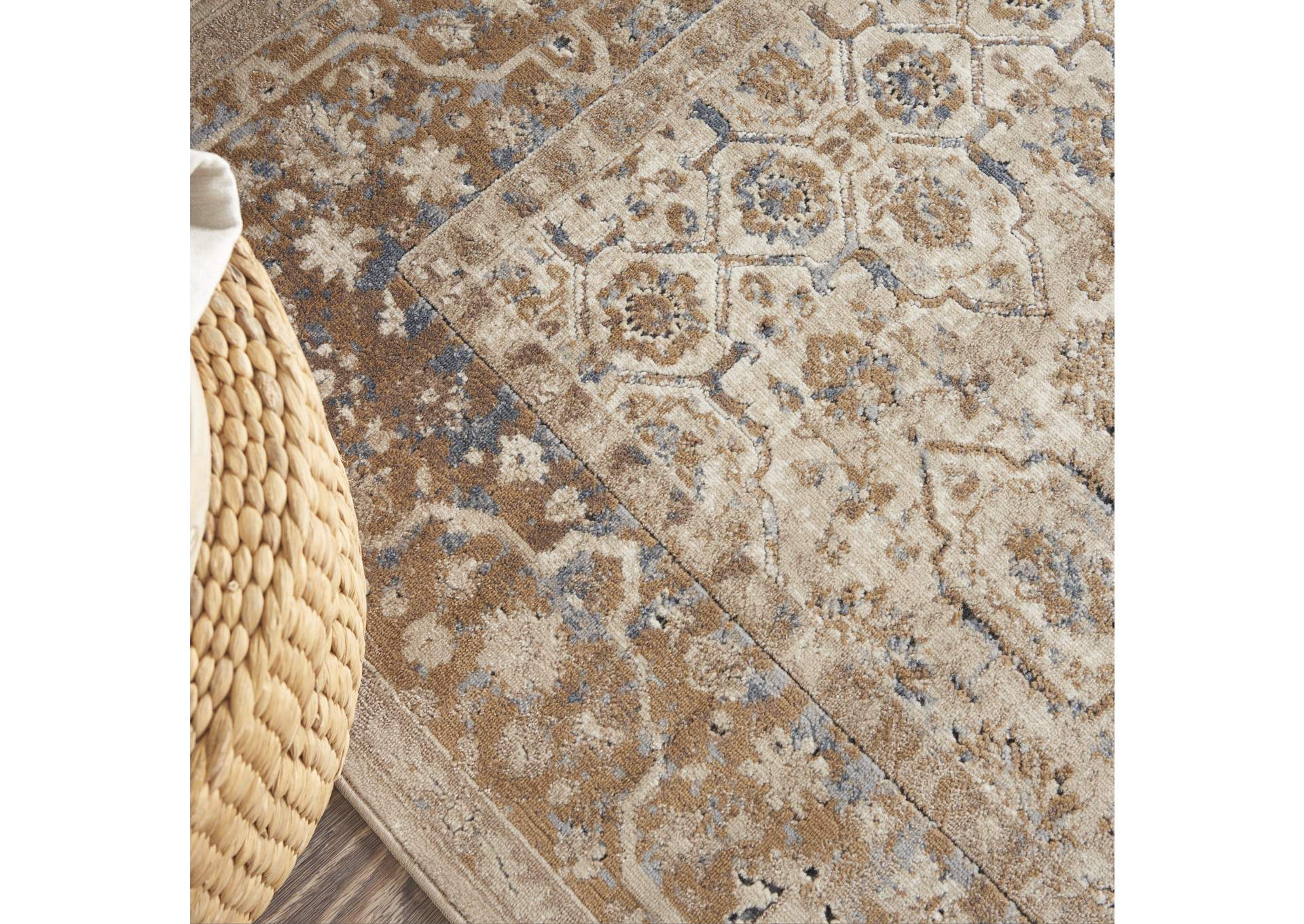 kathy ireland Home Malta MAI04 Beige 4'x6' Area Rug,Nourison