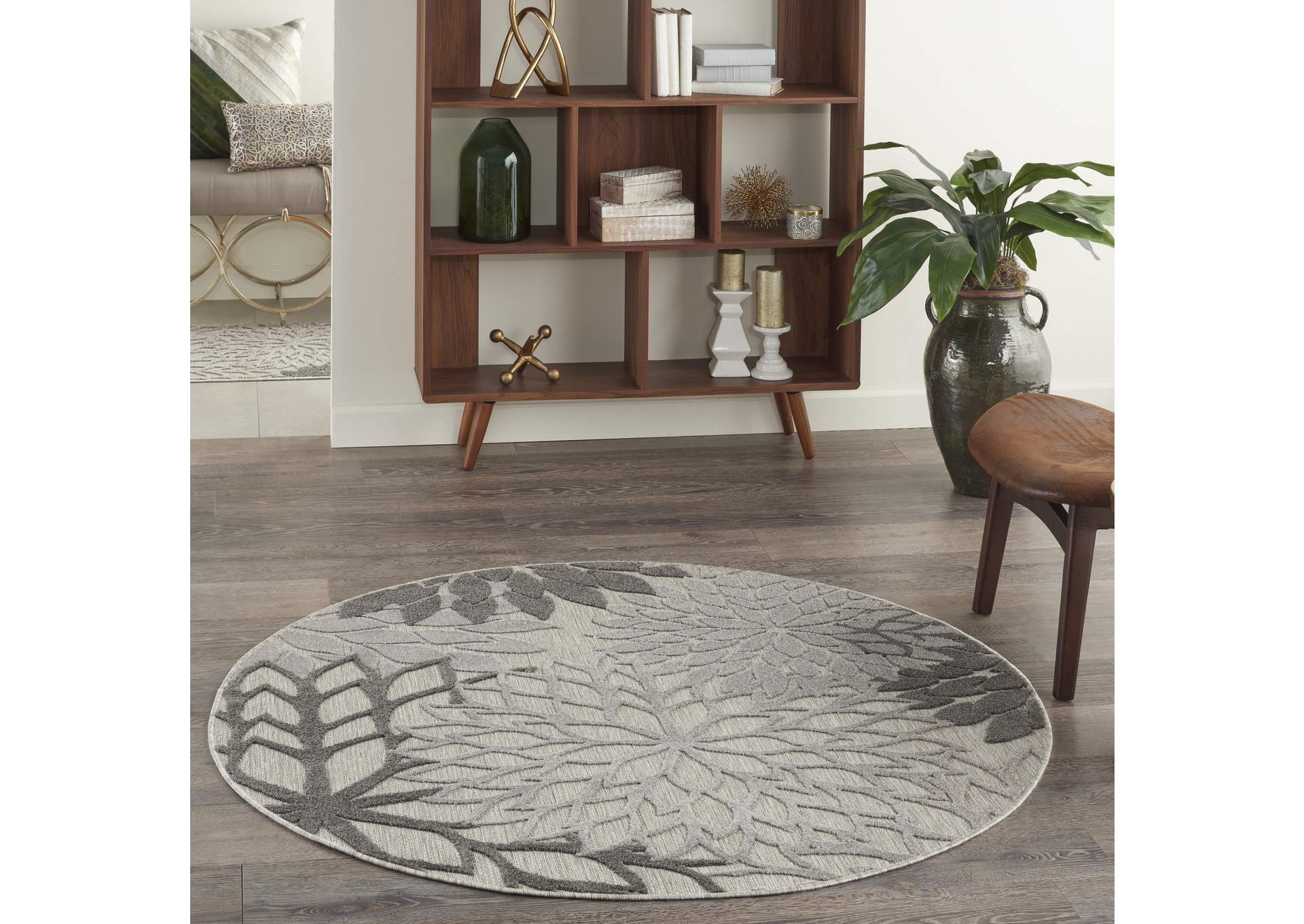 Nourison Aloha 5' Round Silver Grey Area Rug,Nourison