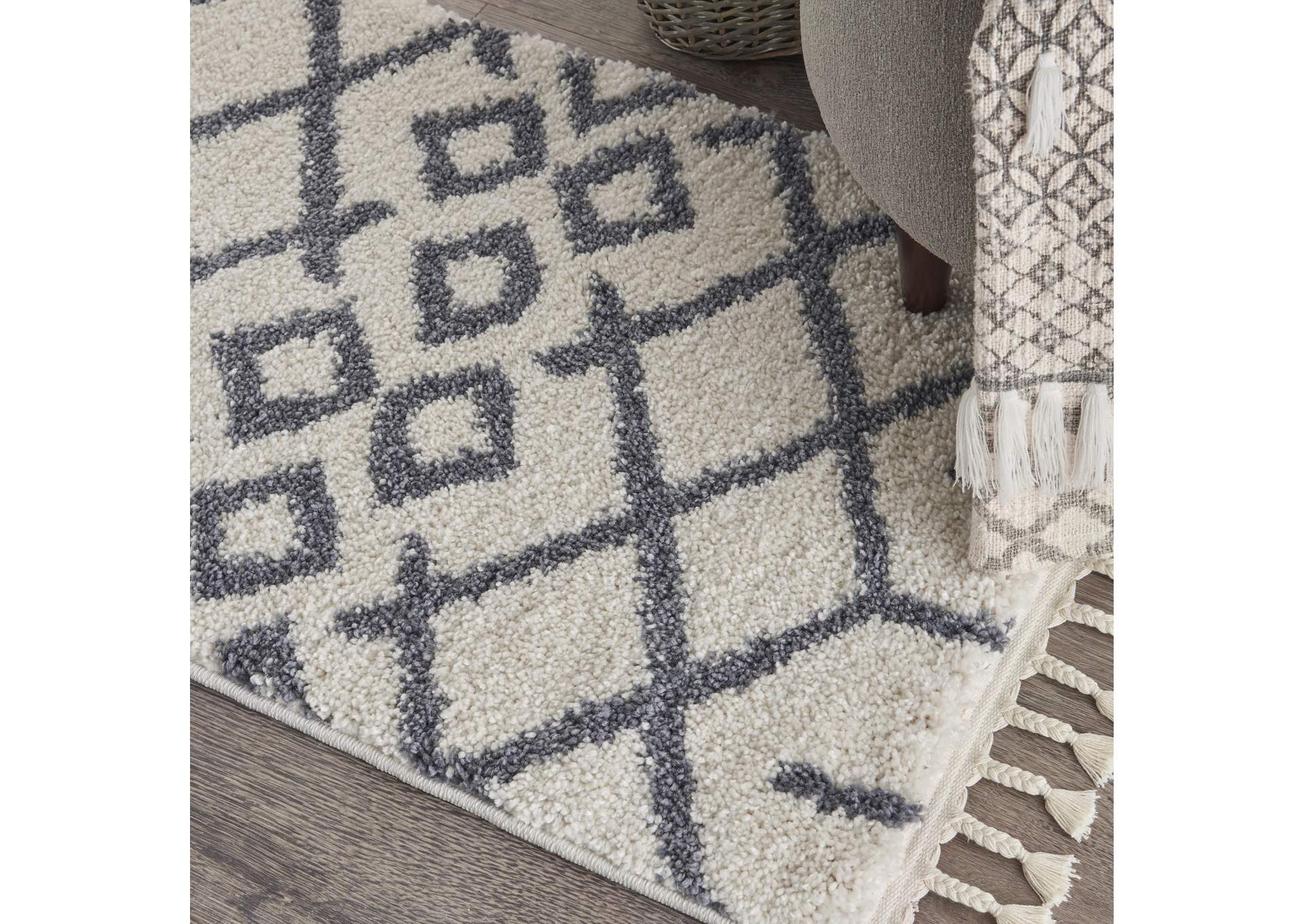 Nourison Moroccan Shag 2'x4' Area Rug,Nourison
