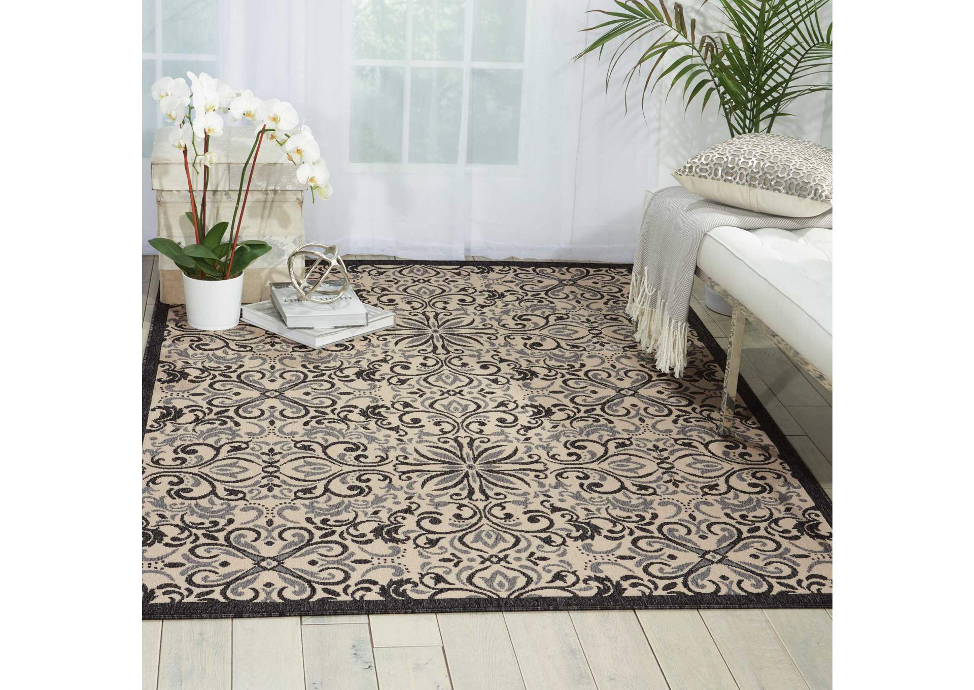 Nourison Caribbean CRB12 White and Black 4'x6' Area Rug,Nourison