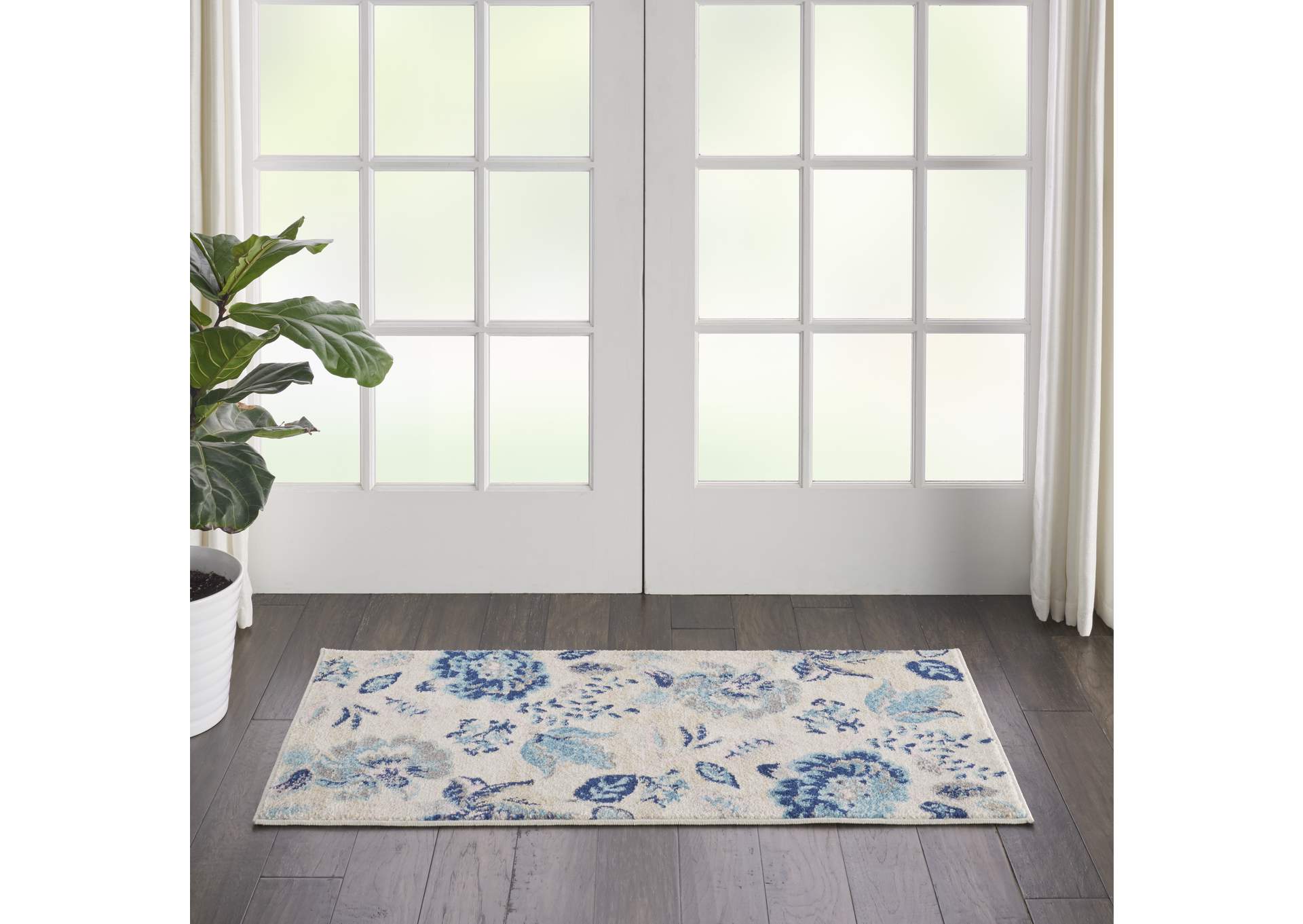 Nourison Tranquil 2'x4' Blue and White French Country Small Rug,Nourison