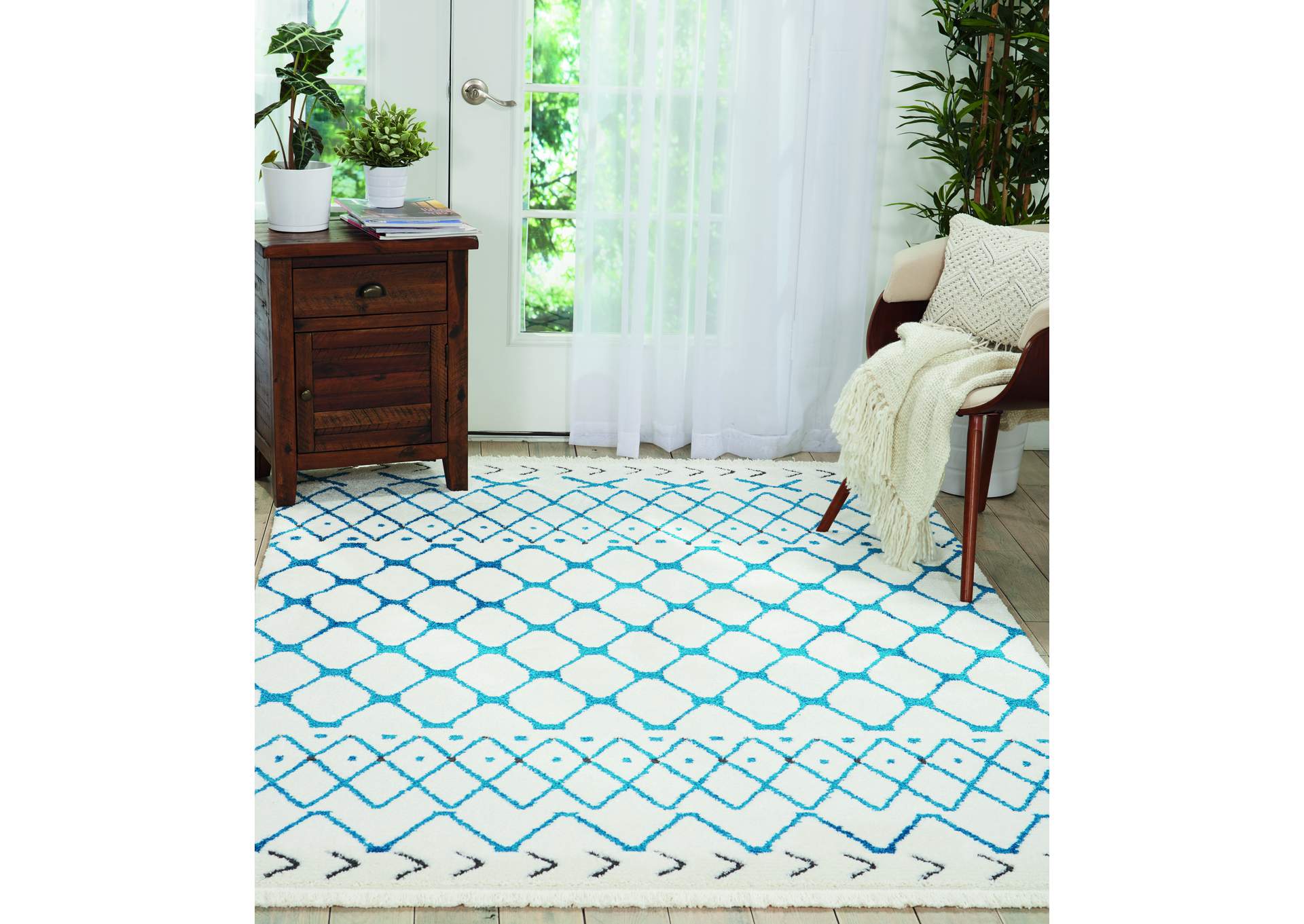 Nourison Kamala DS500 White and Blue 5'x7' Area Rug,Nourison