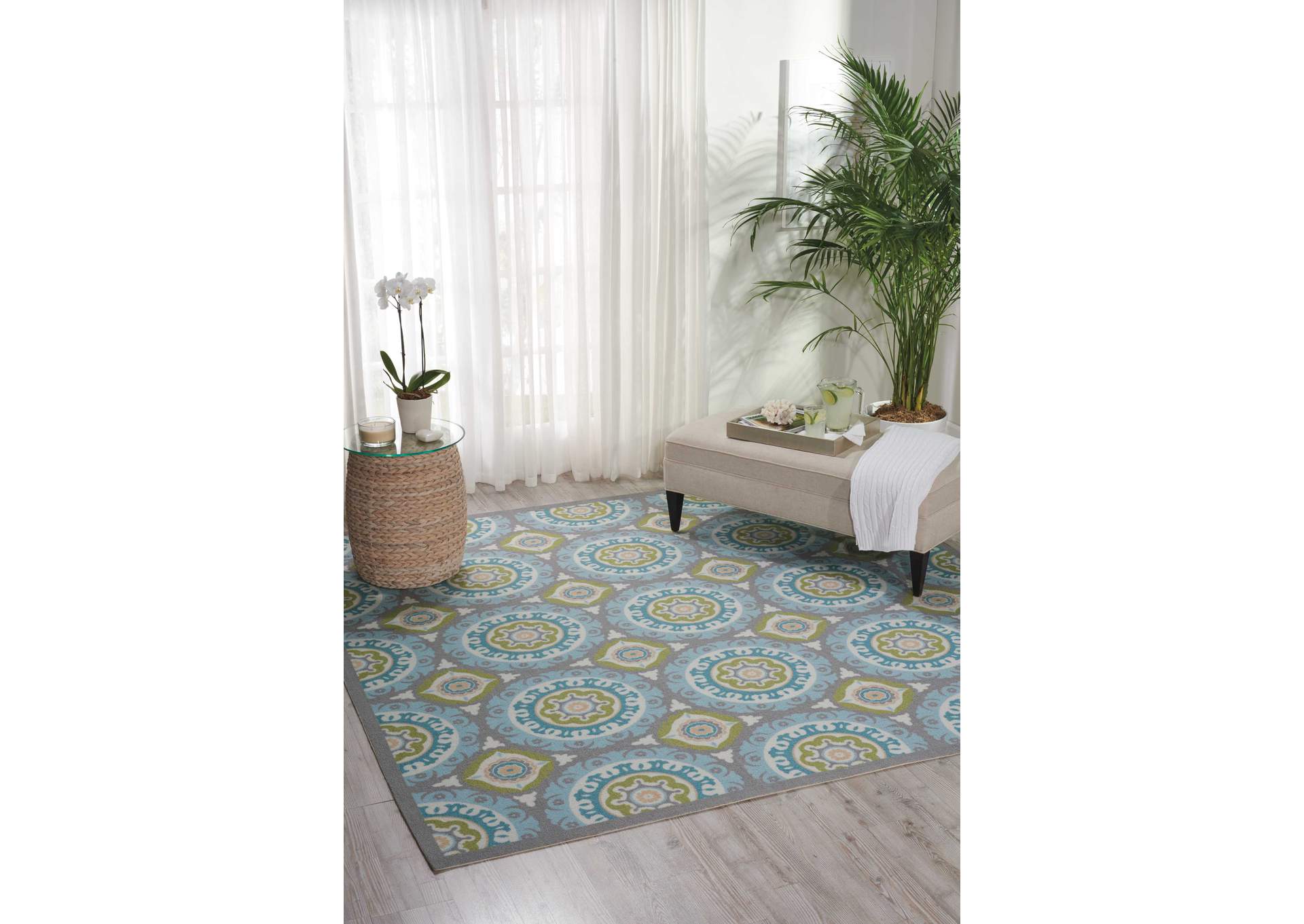 Waverly Sun N Shade SND16 Green 7' Square Rug,Nourison
