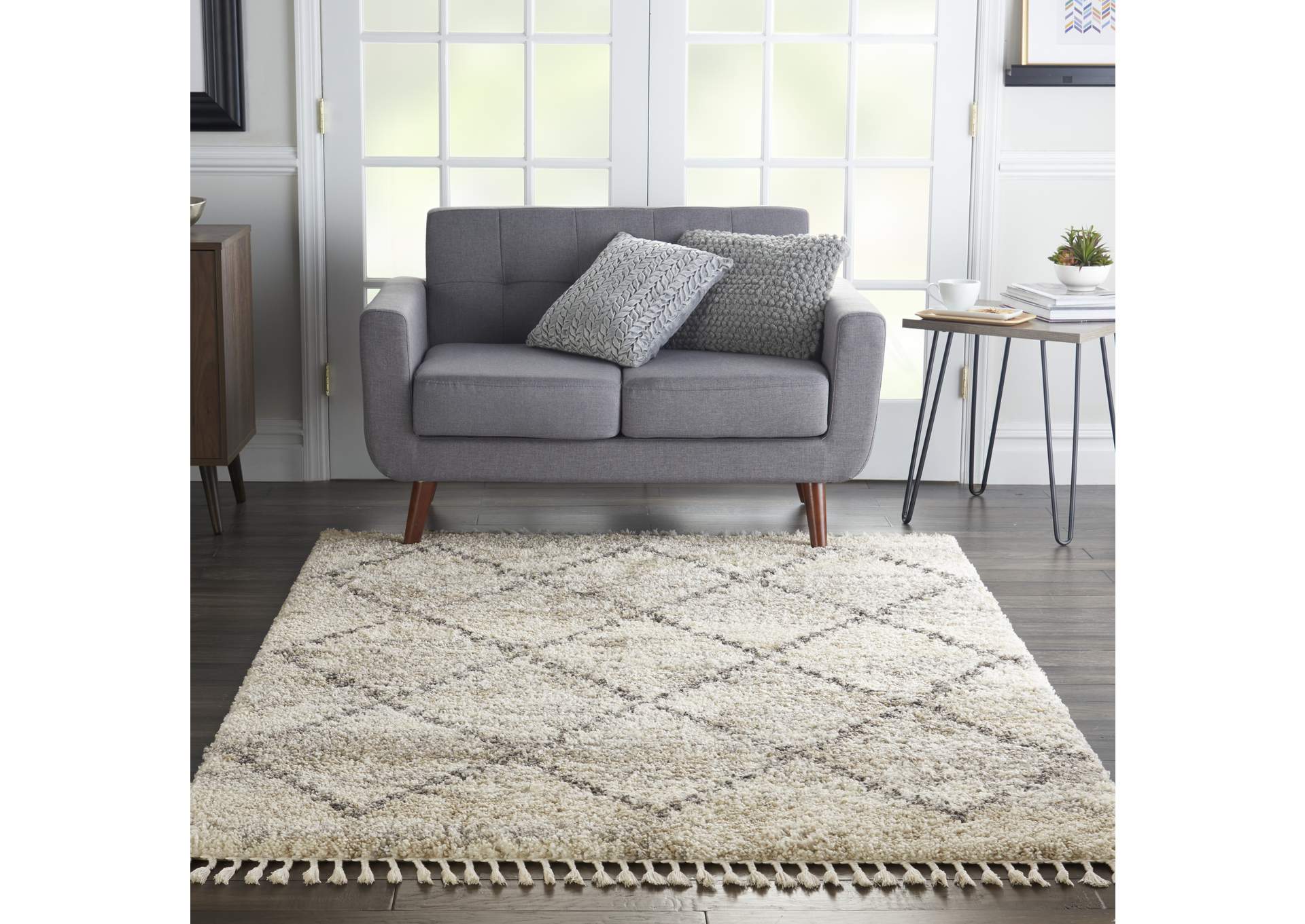 Nourison Oslo Shag OSL01 5'x8' Ivory and Grey Scandinavian Shag Rug,Nourison