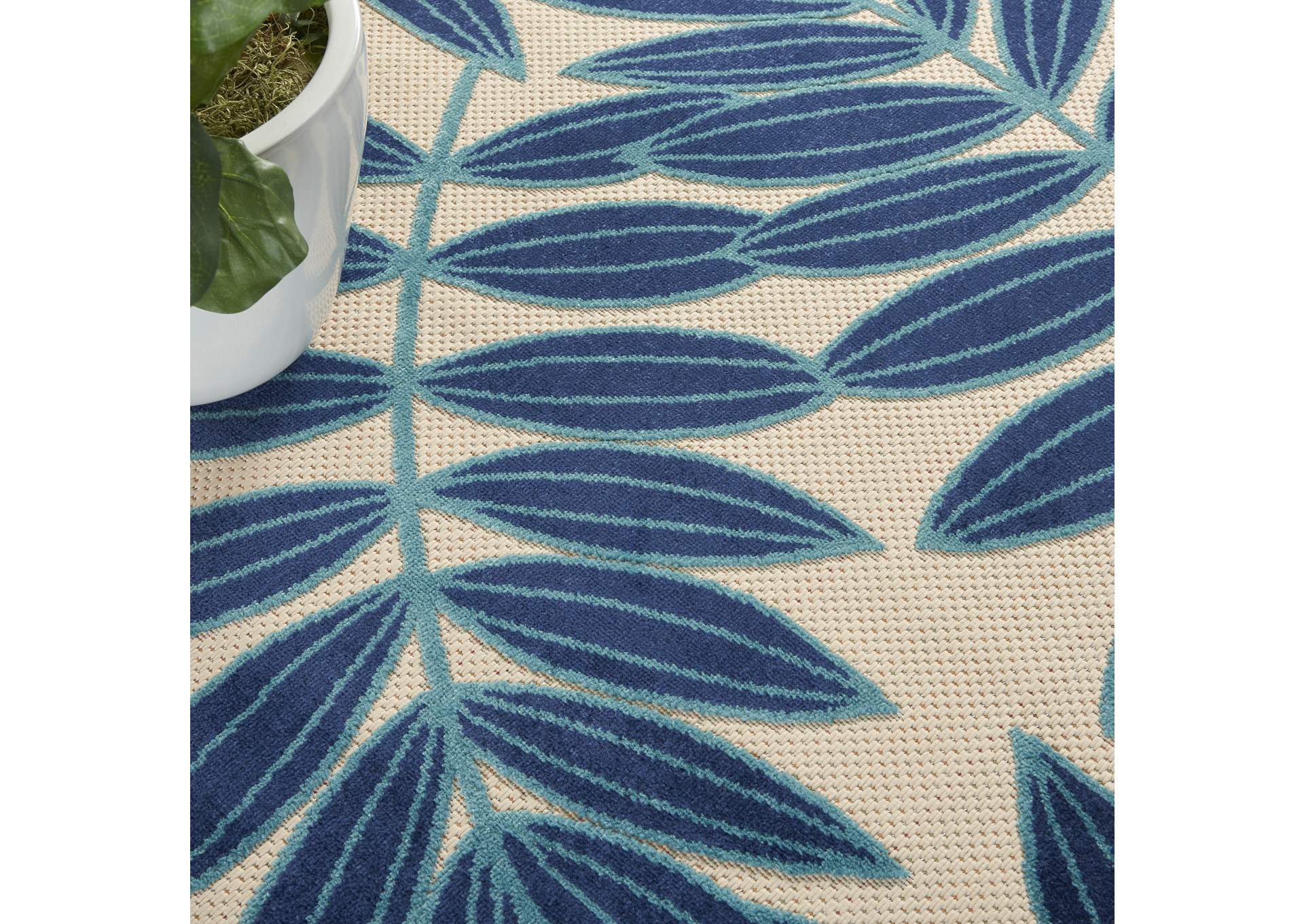 Nourison Aloha ALH18 Navy Blue and White 7'10 Round Oversized Indoor-outdoor Rug,Nourison