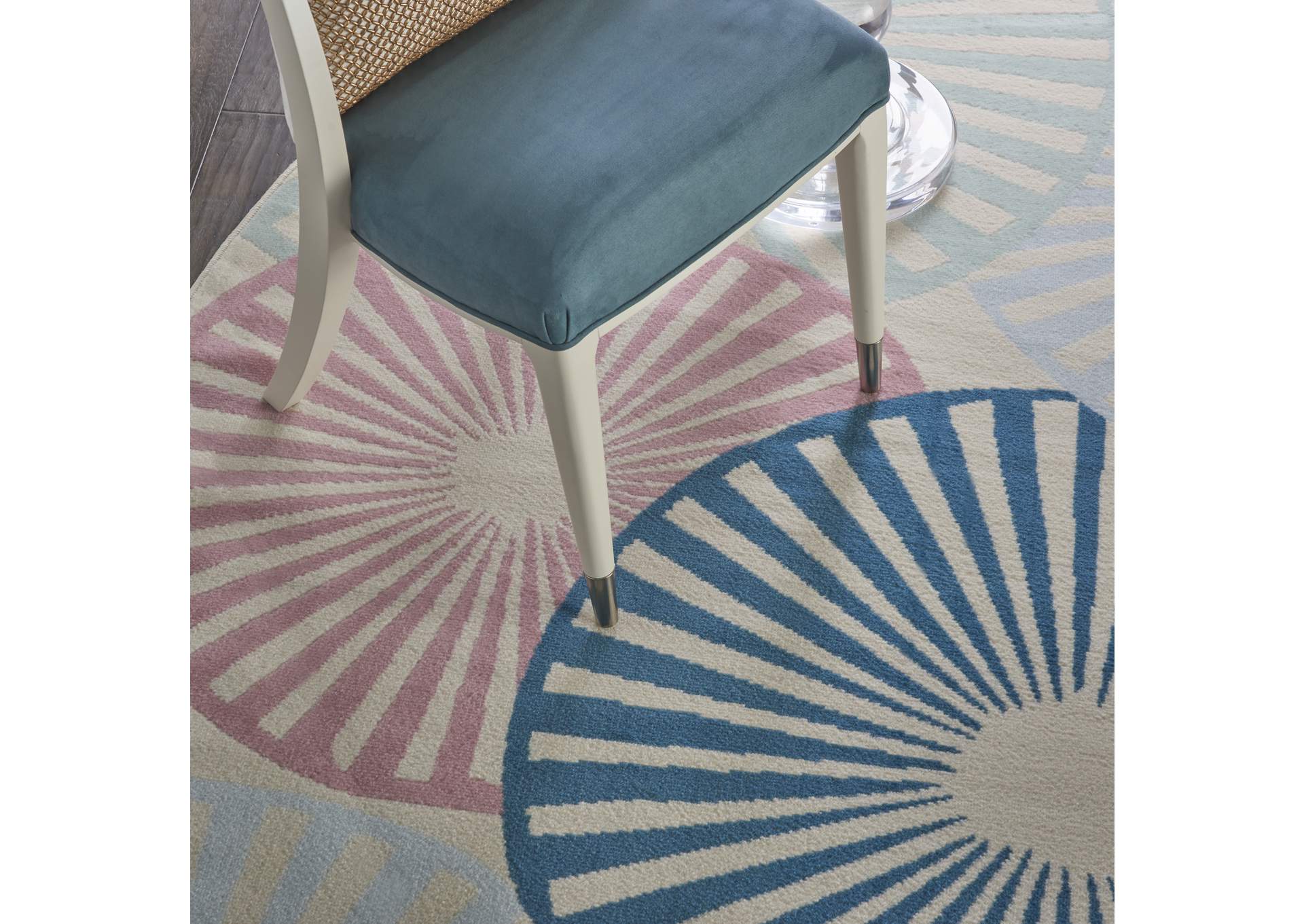 Nourison Grafix GRF20 White and Blue 8' Round Large Rug,Nourison