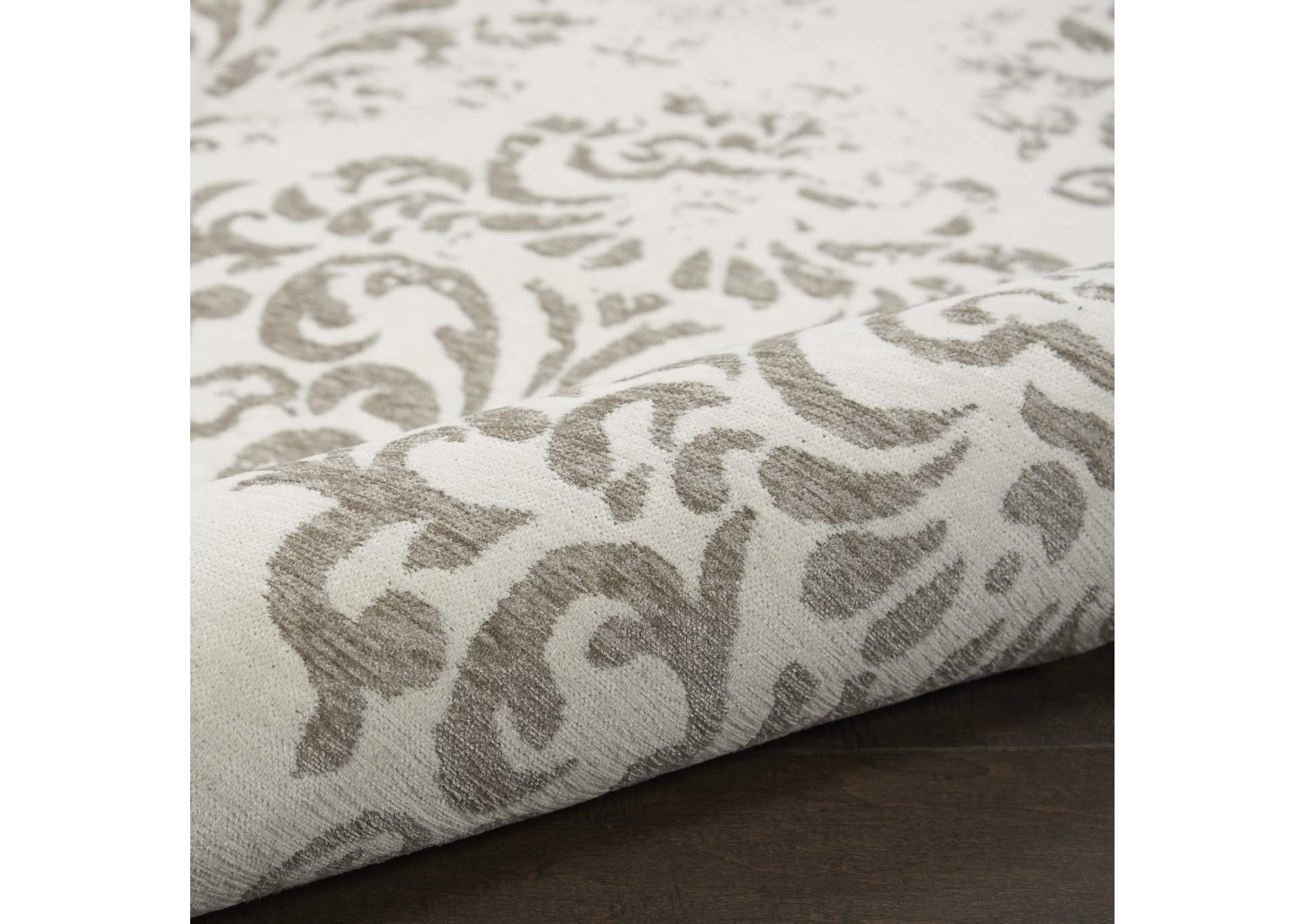 Nourison Damask DAS03 White 5'x7' Vintage Area Rug,Nourison
