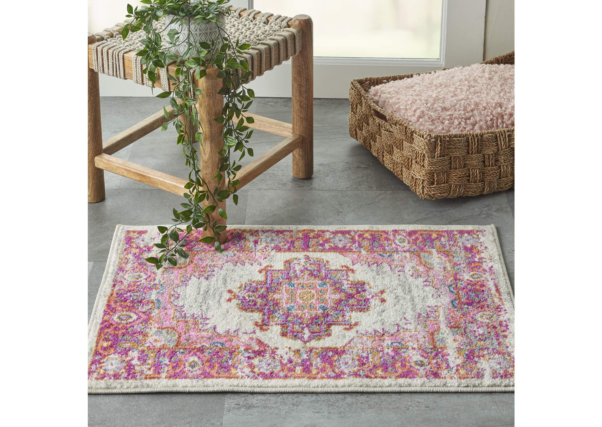 Nourison Passion 2' X 3' Pink and White Vintage Area Rug,Nourison