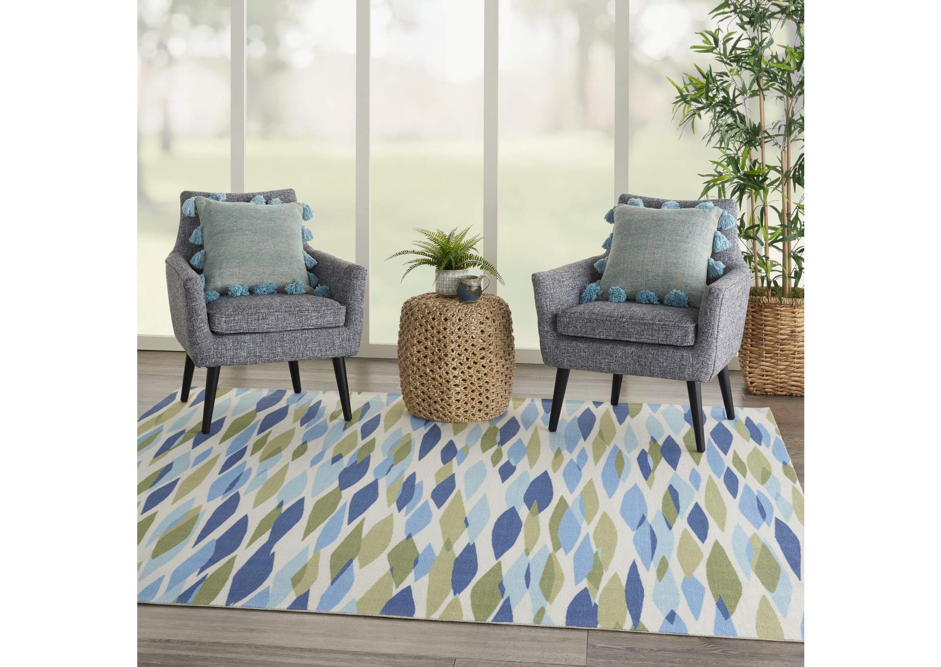 Waverly Sun N Shade SND01 Green 8' Square Rug,Nourison