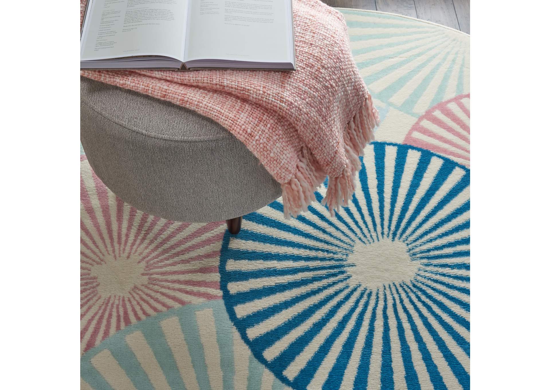 Nourison Grafix GRF20 White and Blue 5' Round Area Rug,Nourison