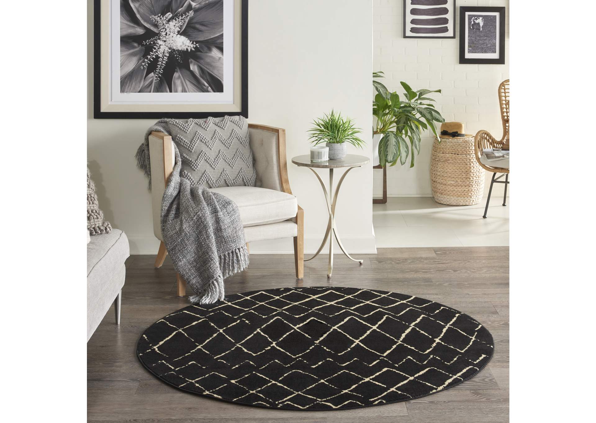 Nourison Grafix GRF04 Black 5' Round Area Rug,Nourison