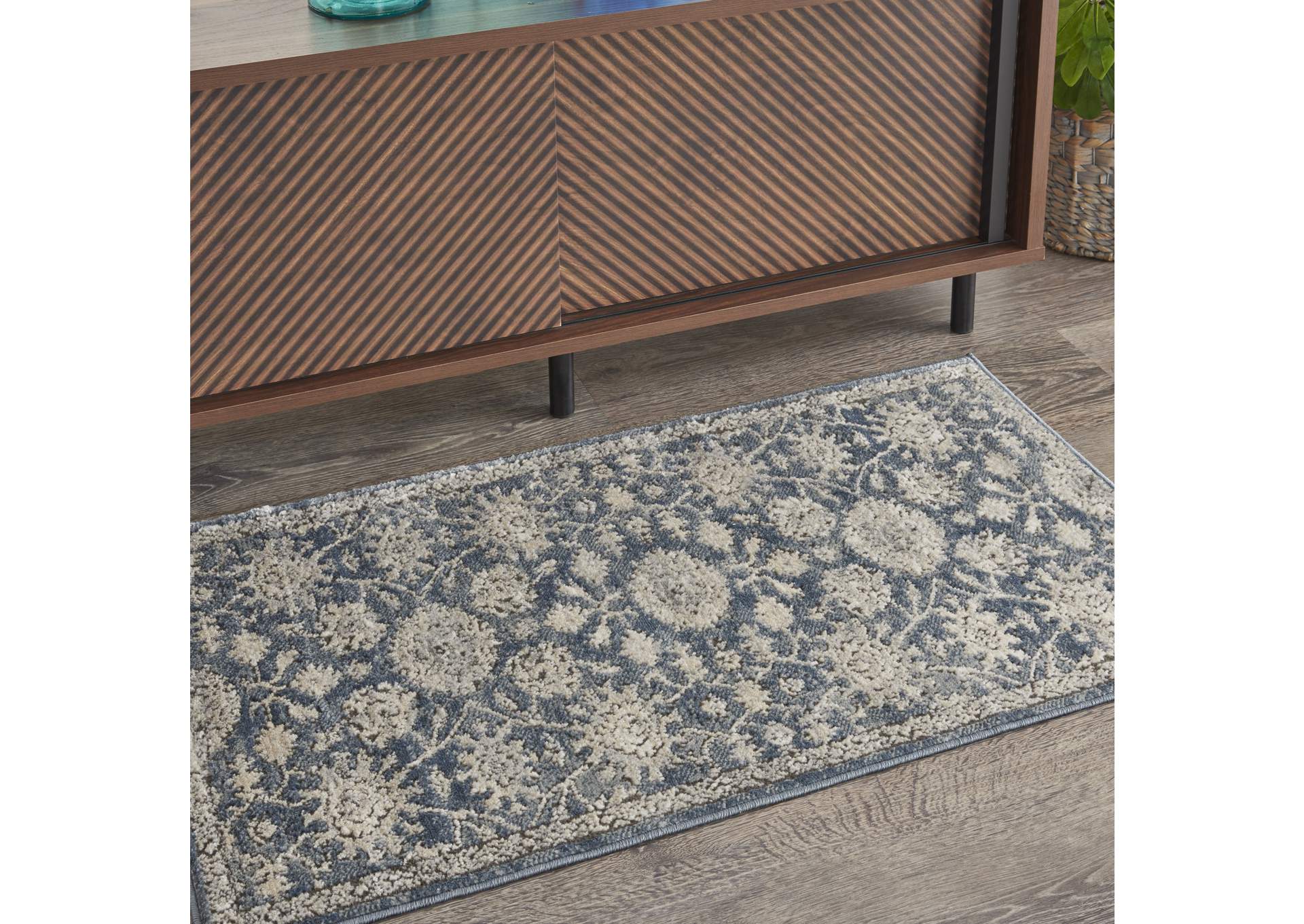 Nourison Quarry 2' x 4' Persian Area Rug,Nourison