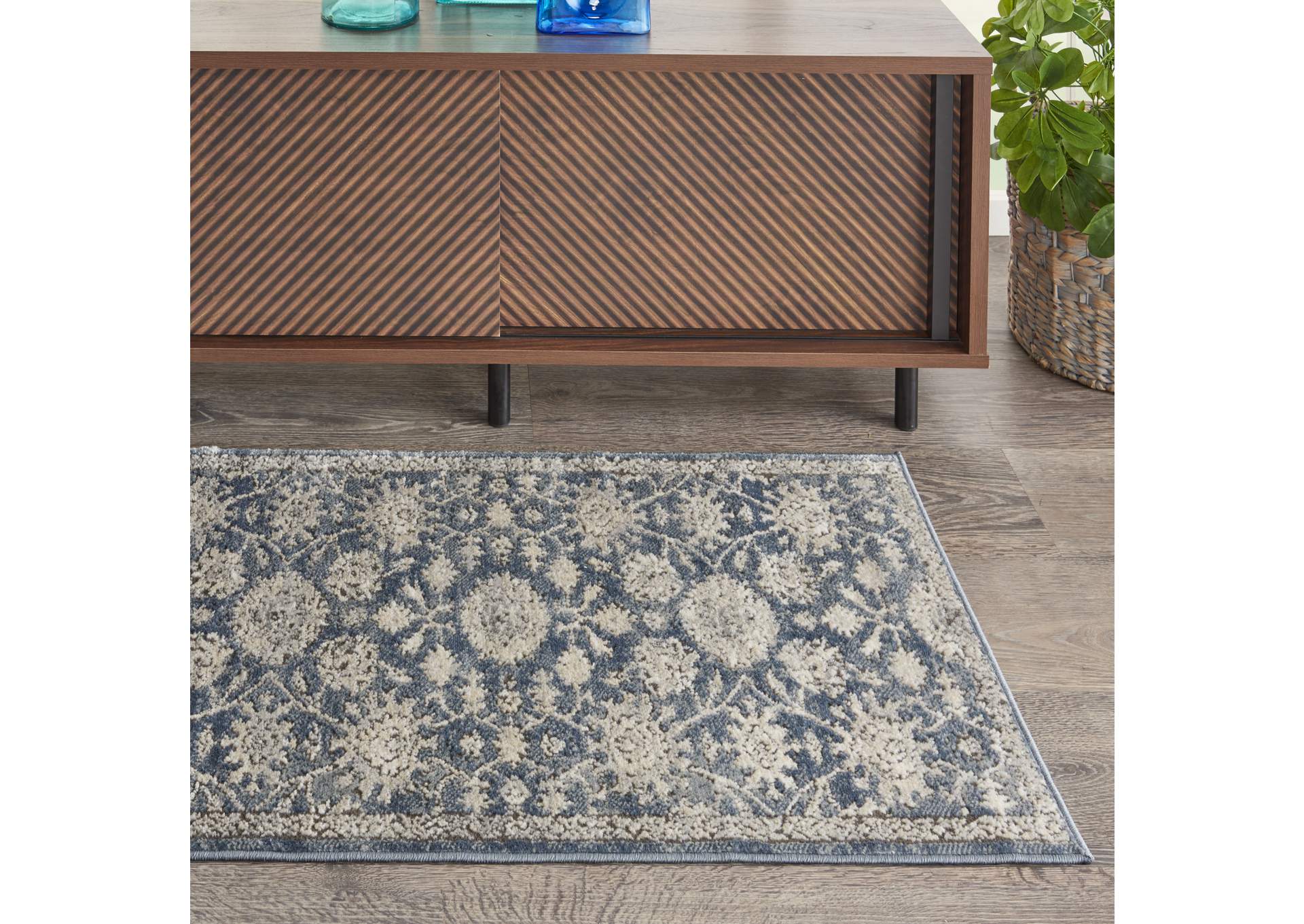 Nourison Quarry 2' x 4' Persian Area Rug,Nourison