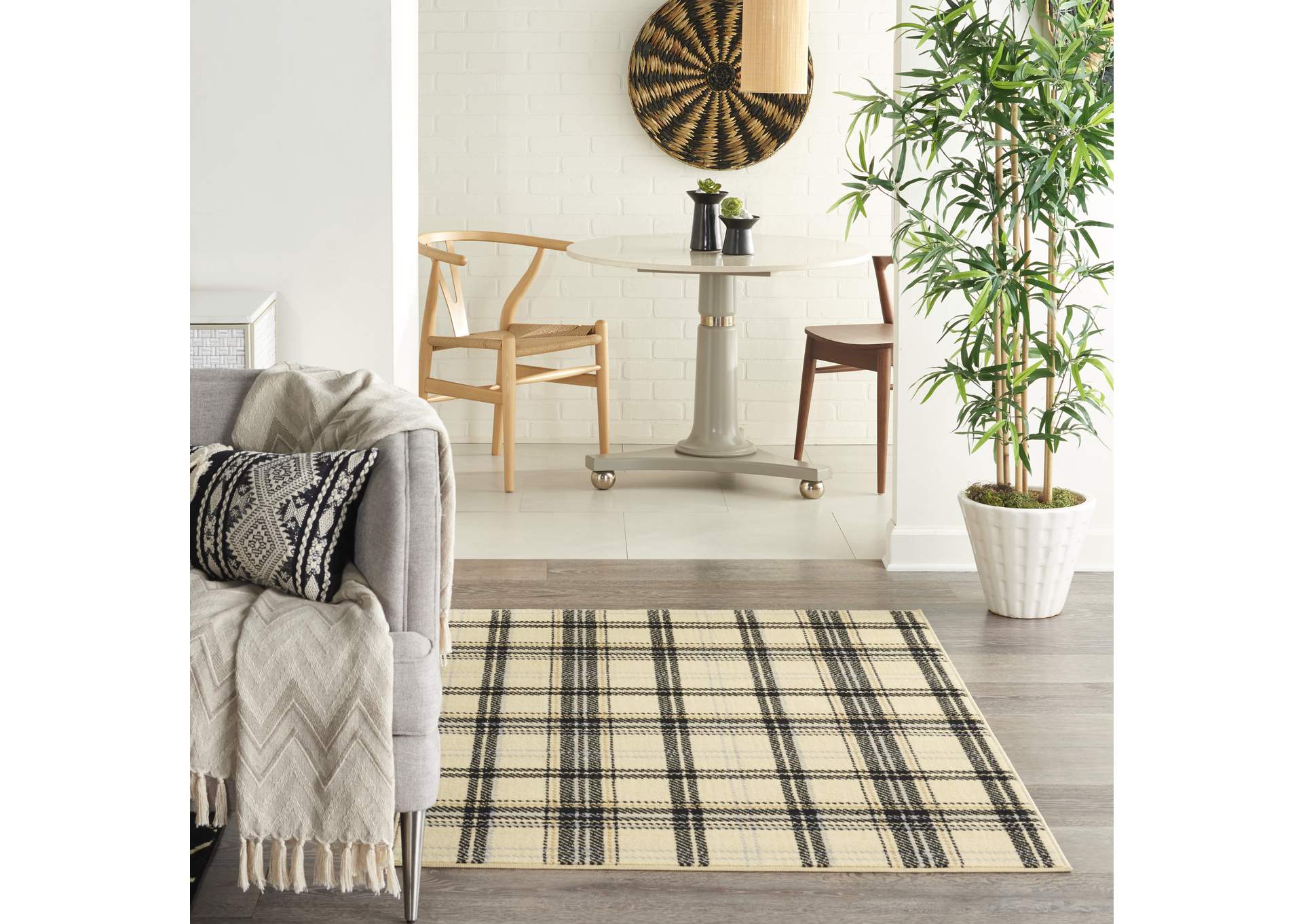 Nourison Grafix GRF03 Black and White 4'x6' Area Rug,Nourison