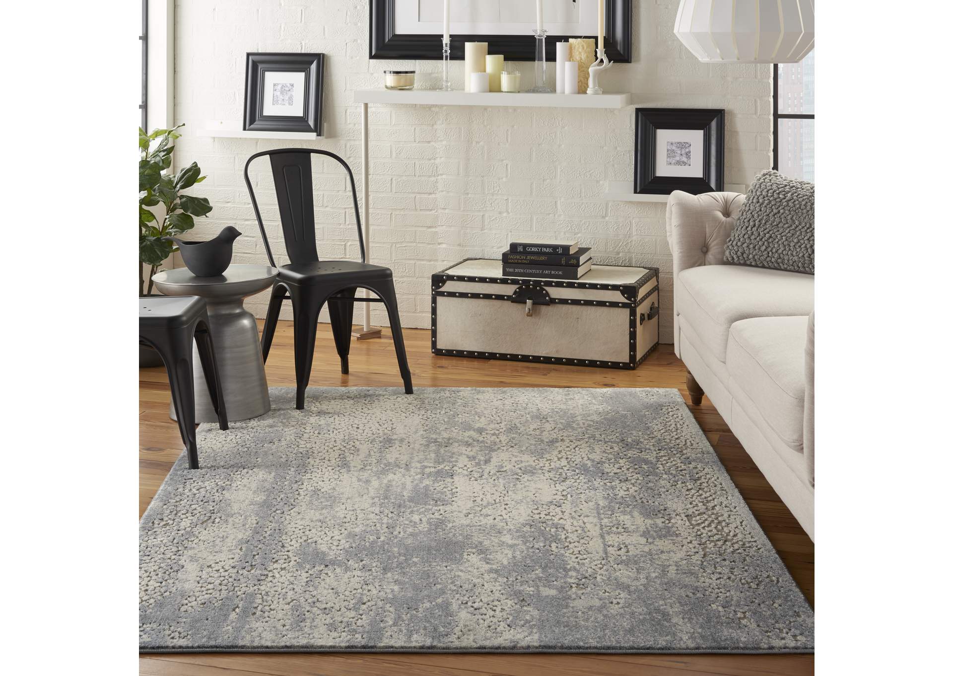 kathy ireland Home Sahara KI391 Charcoal and Ivory 4'x6' Area Rug,Nourison