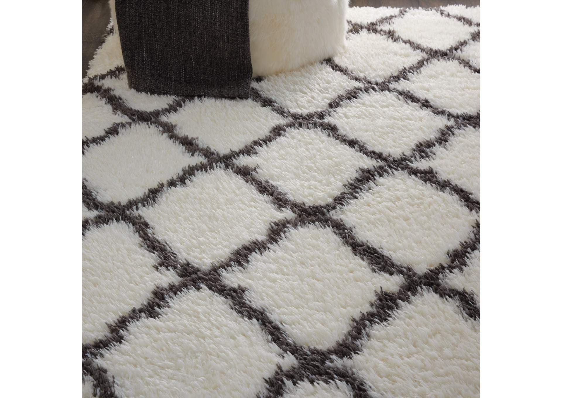 Nourison Luxe Shag LXS02 White 5'x7' Moroccan Area Rug,Nourison