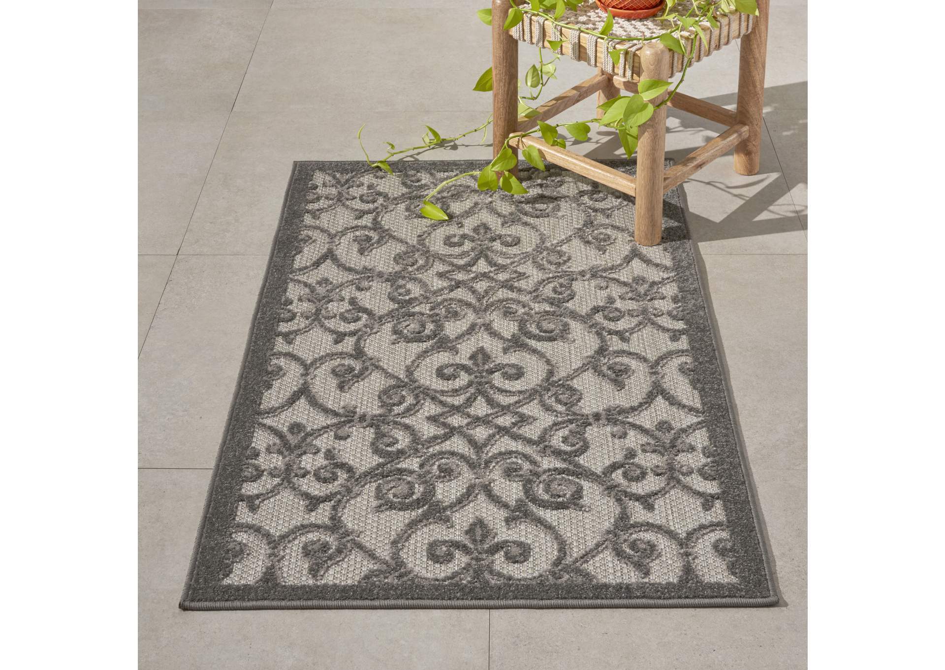 Nourison Aloha 3'x4' Grey Patio Area Rug,Nourison