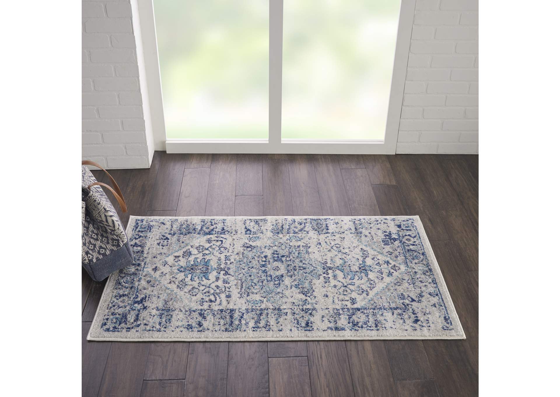 Nourison Tranquil 2'x4' Navy Blue and White Persian Small Rug,Nourison