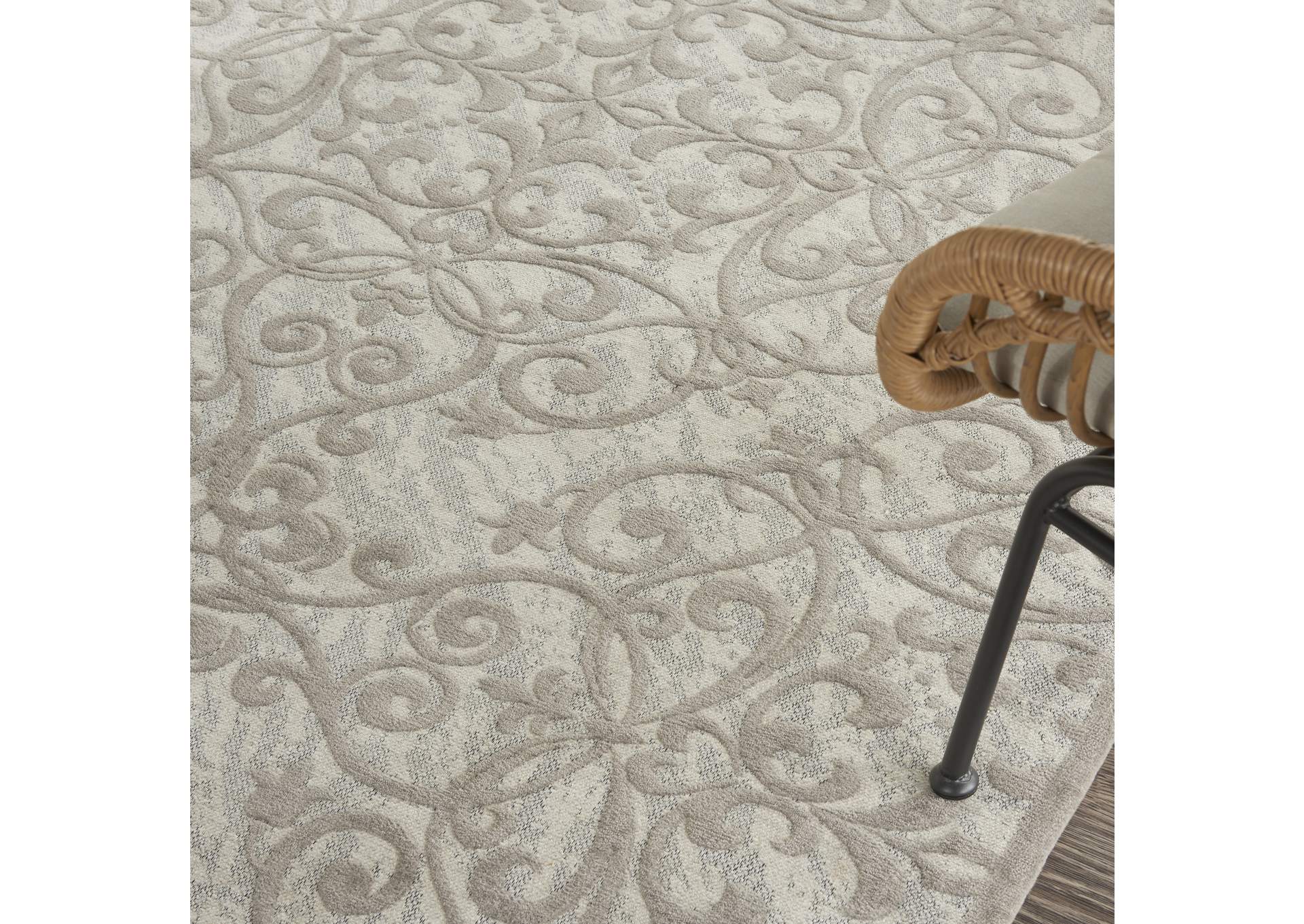 Nourison Damask DAS01 Grey and Ivory 5'x7' Vintage Area Rug,Nourison
