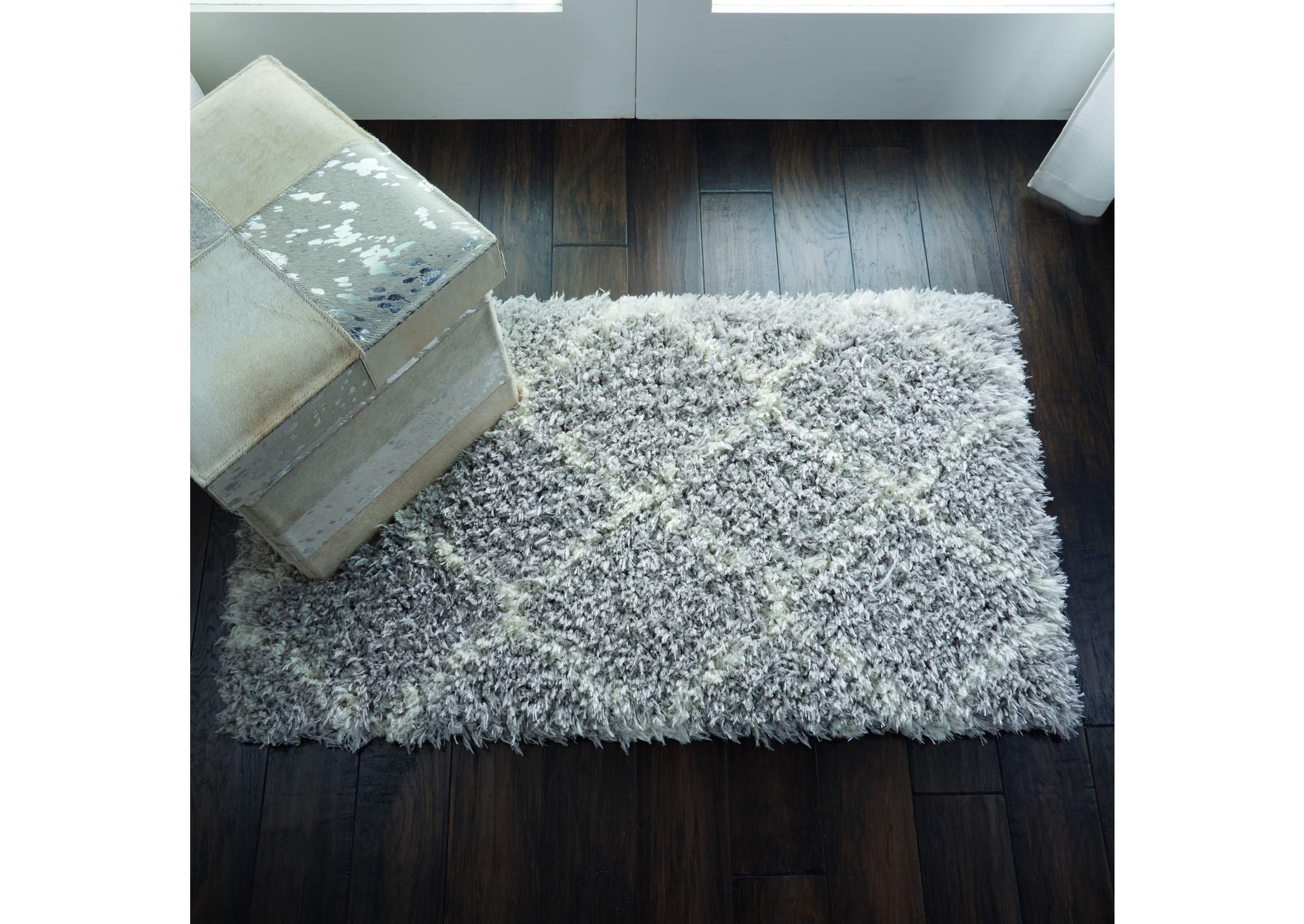 Nourison Luxe Shag 2' X 4' Grey Plush Area Rug,Nourison