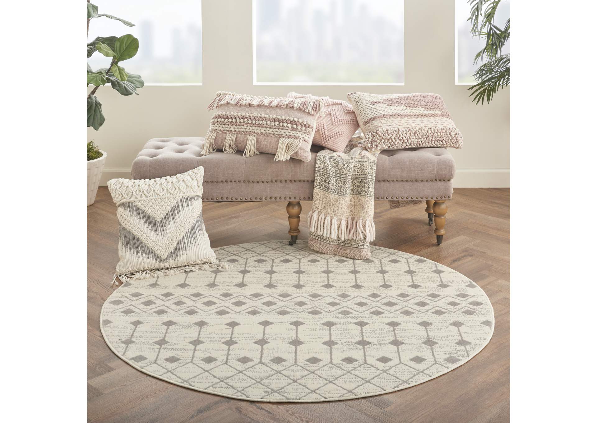 Nourison Grafix 5' Round Ivory Area Rug,Nourison
