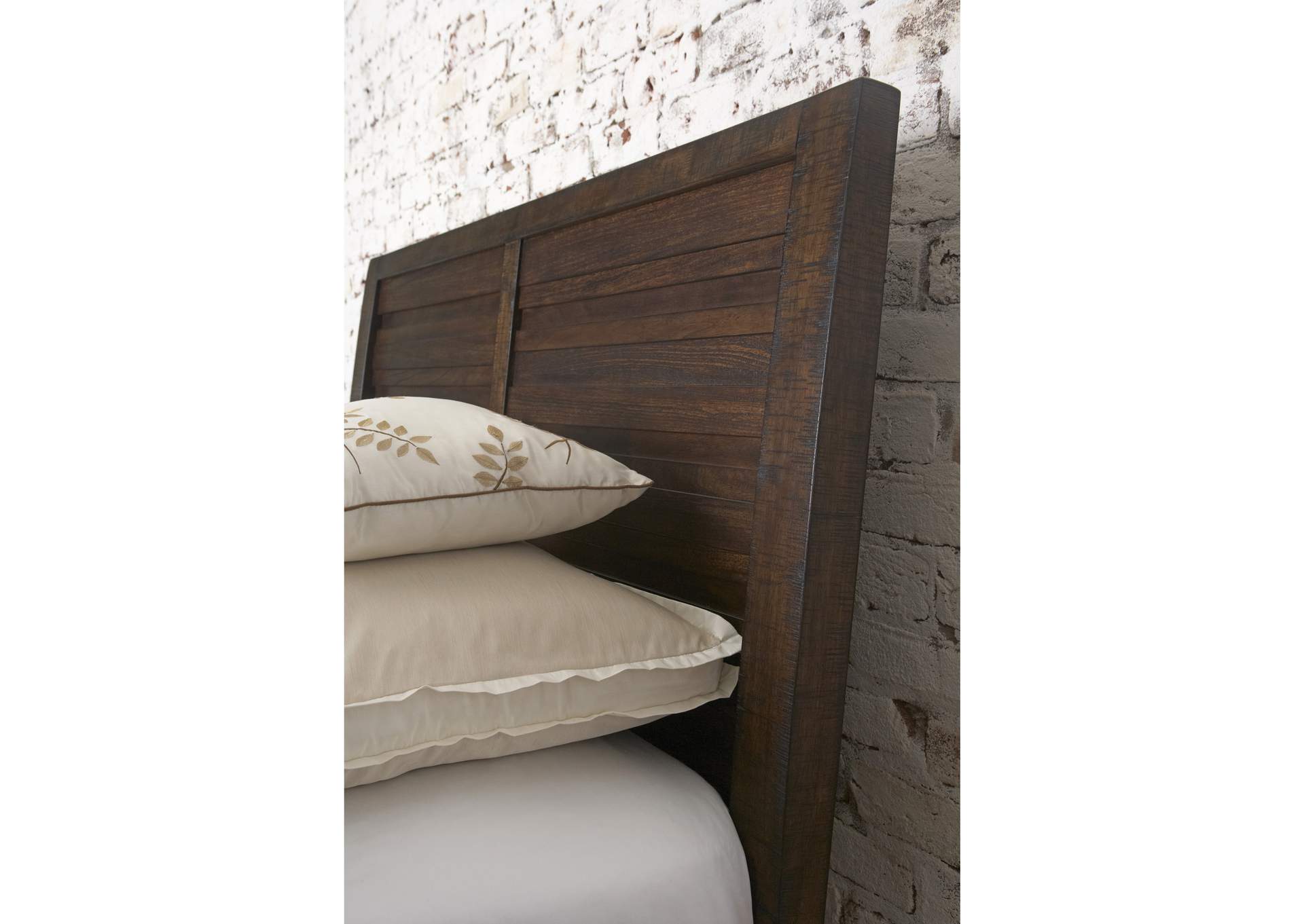 Rustic Plank Queen Bed,Pulaski Furniture