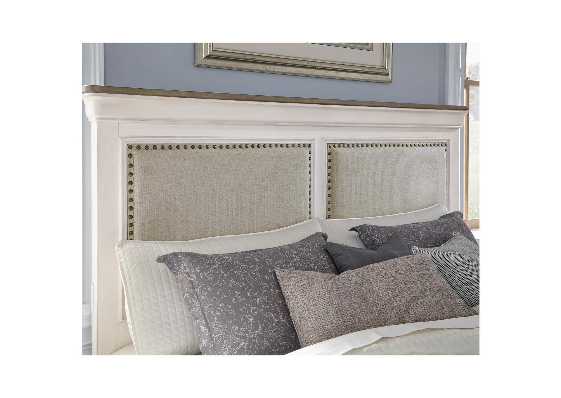 Lafayette Queen Panel Bed,Pulaski Furniture