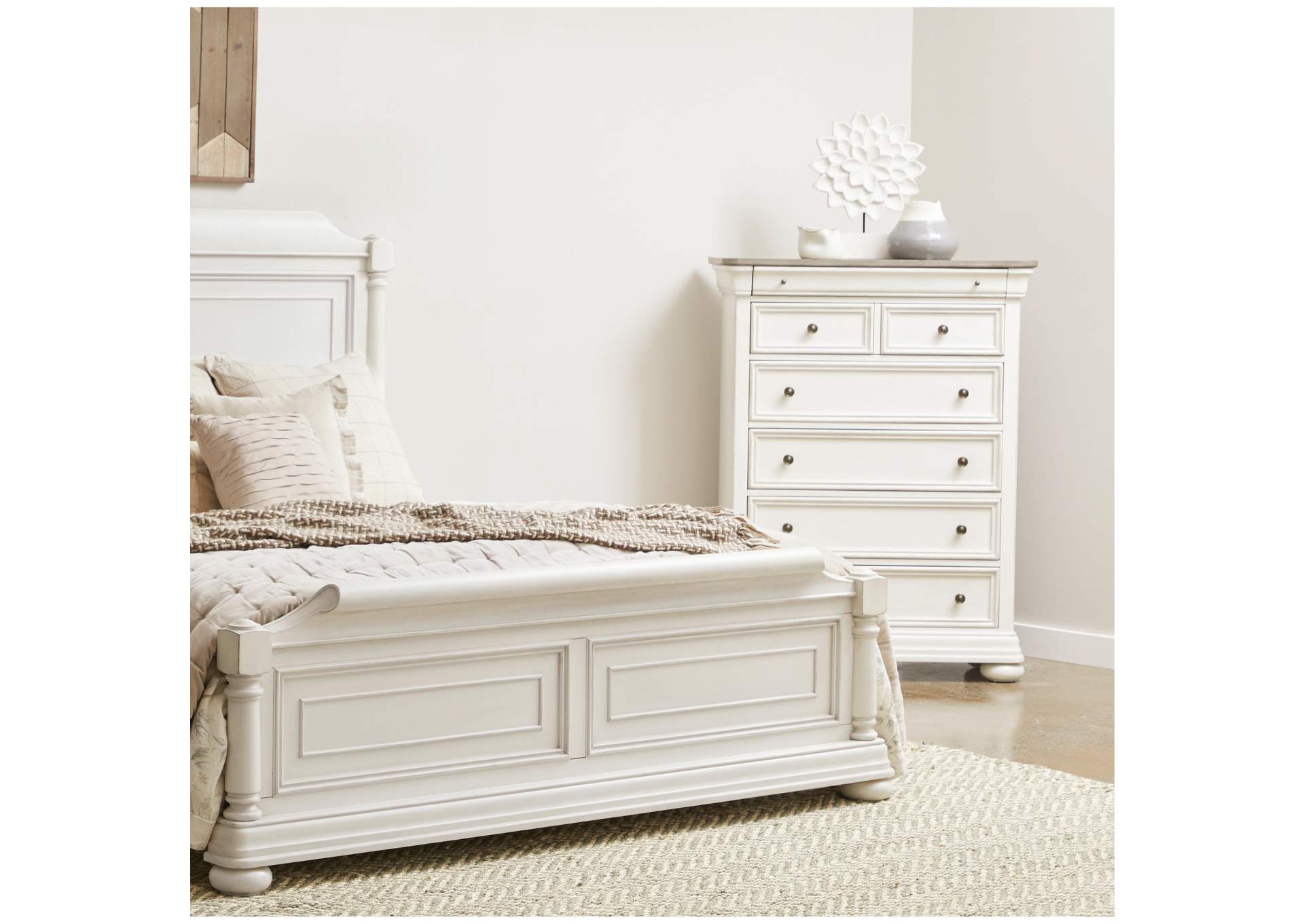 Lafayette Chest,Pulaski Furniture